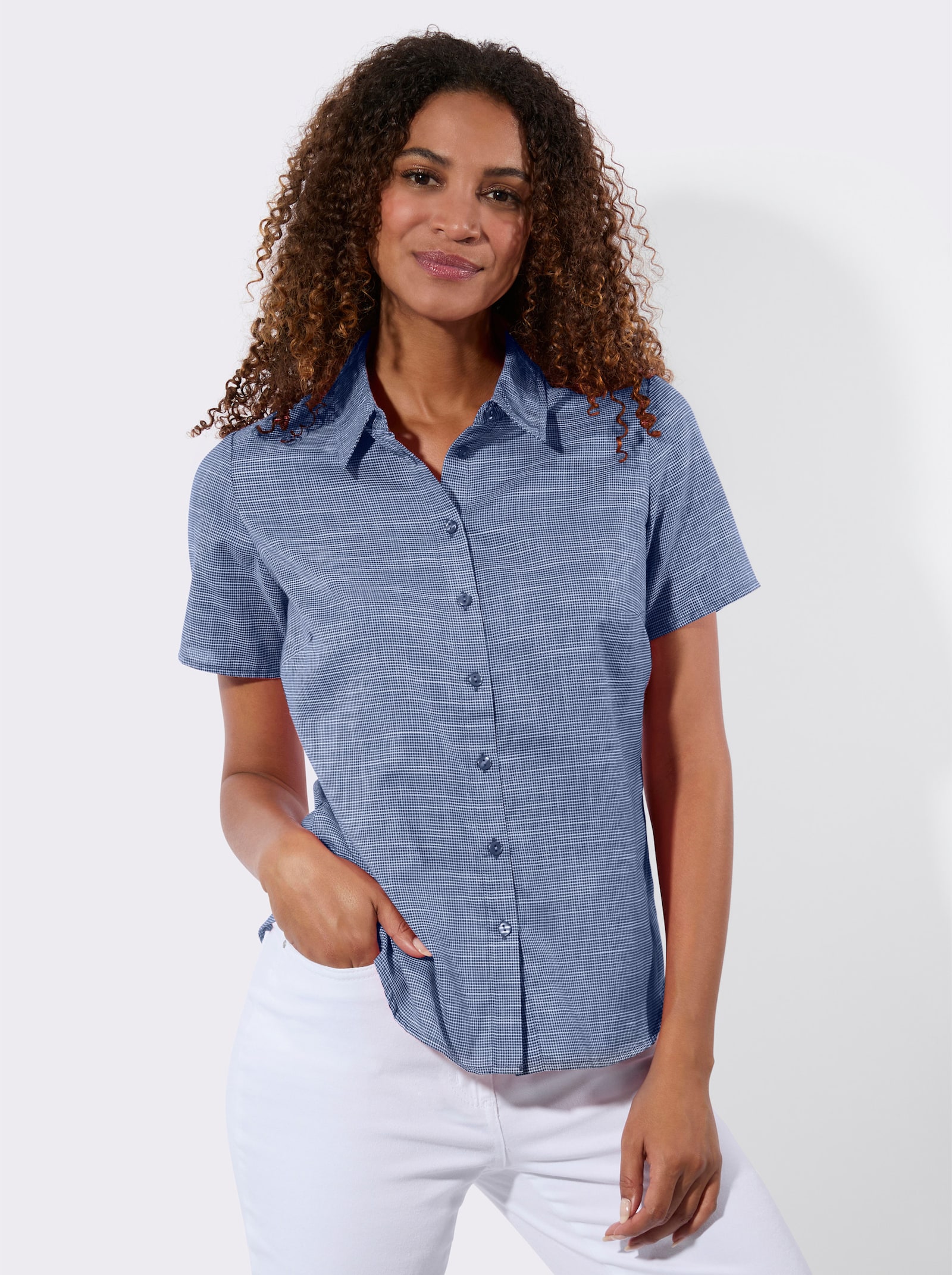 Kurzarm-Bluse mit abgerundetem Saum - jeansblau-weiss-gemustert