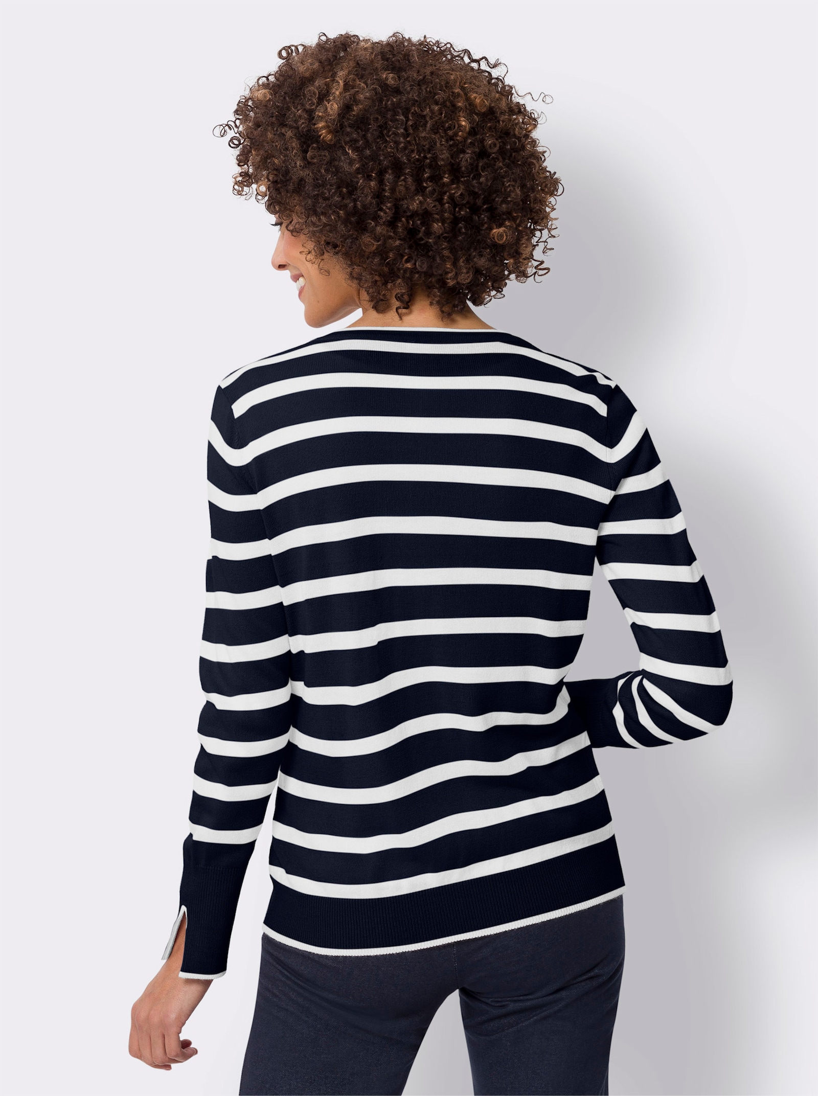 Strickjacke mit Schlitzen an den den Ärmeln - marine-ecru-geringelt