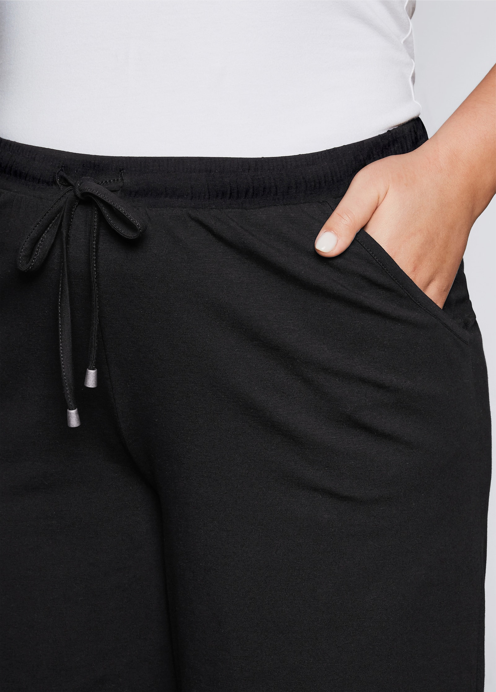 sheego Bermuda met elastische band, van jersey - zwart