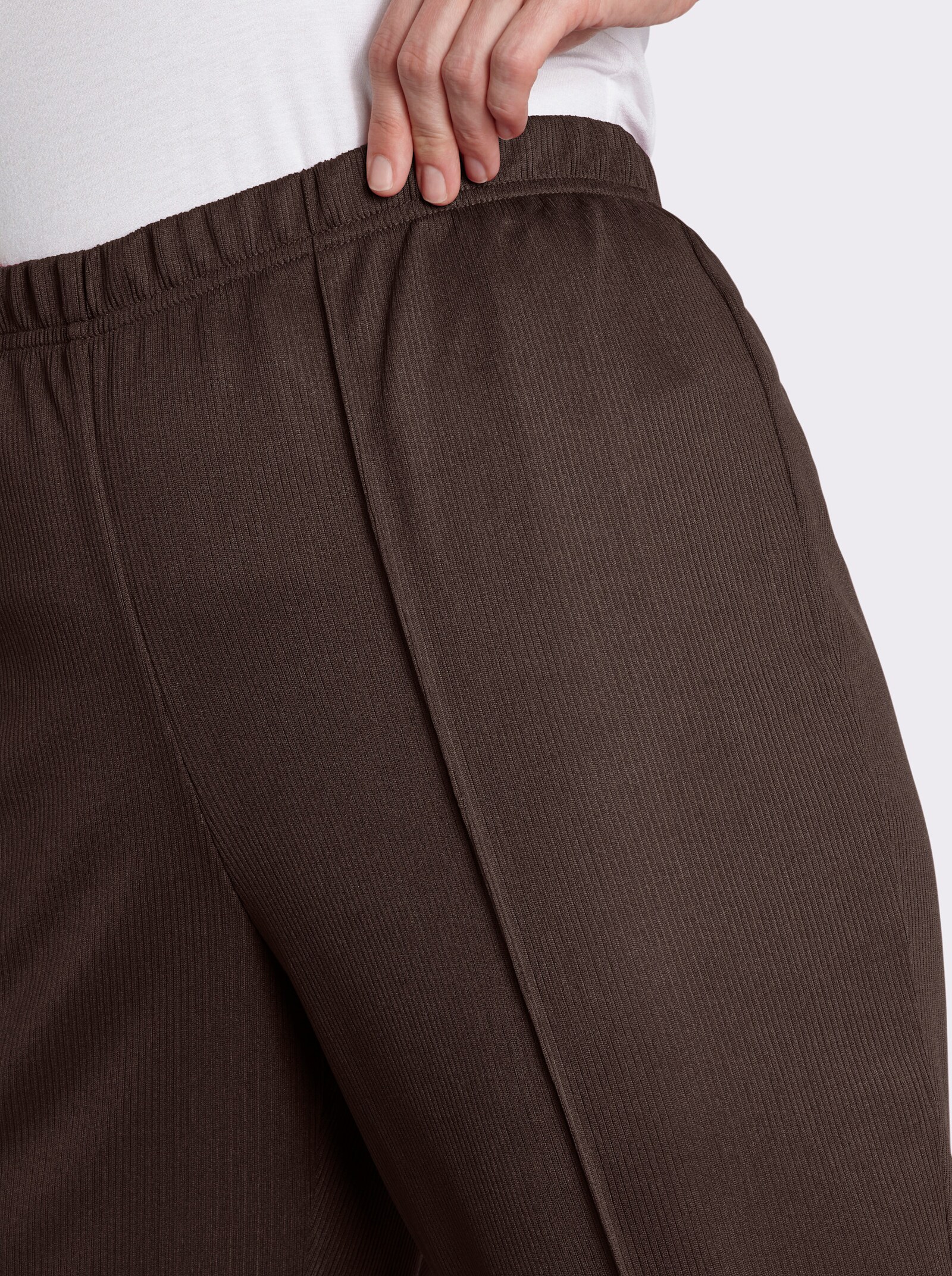Hose mit Ripp-Struktur - schoko