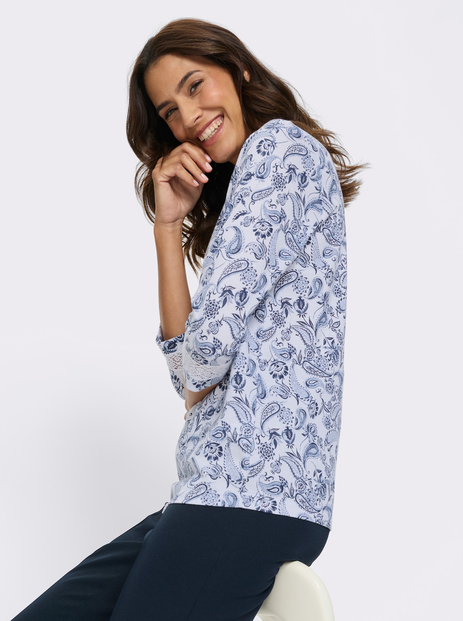3/4-Arm-Shirt mit Spitzenborte - weiß-bleu-bedruckt