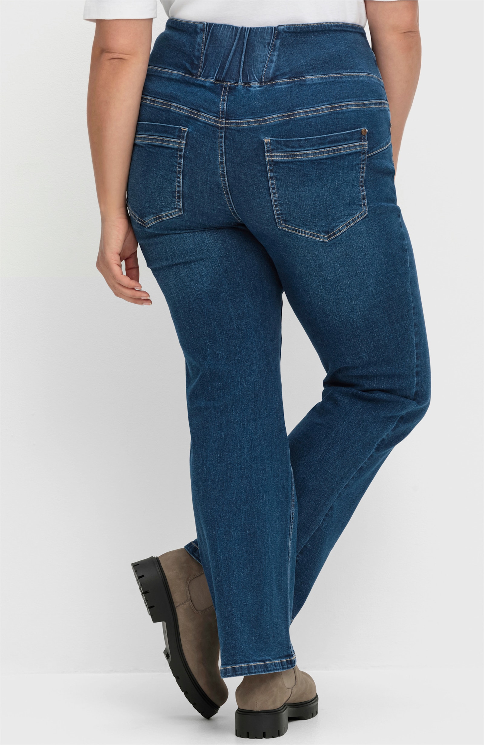 sheego Bootcut-Jeans mit High-Waist-Bund - dark blue denim