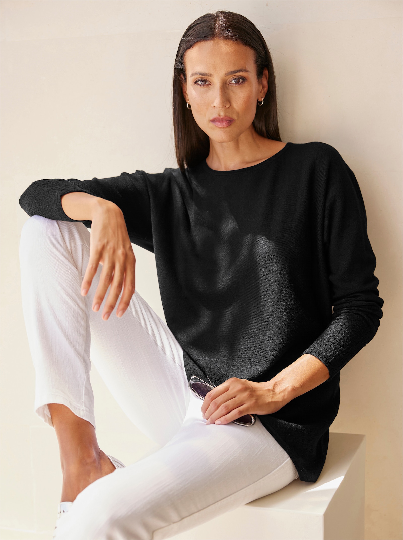 heine Fledermauspullover mit asymmetrischem Saum - schwarz