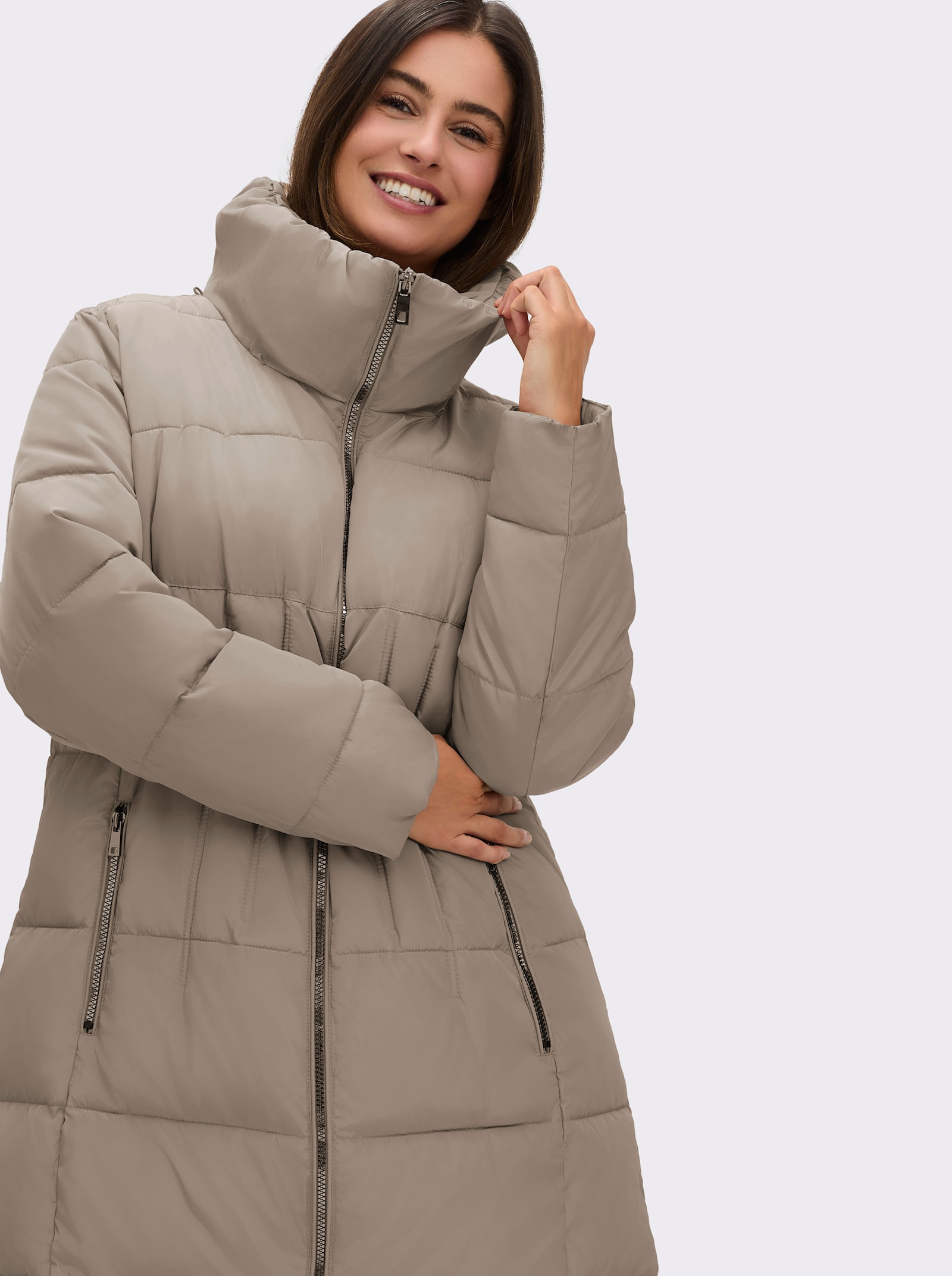 Steppmantel mit Raffung am Stehkragen - sesam