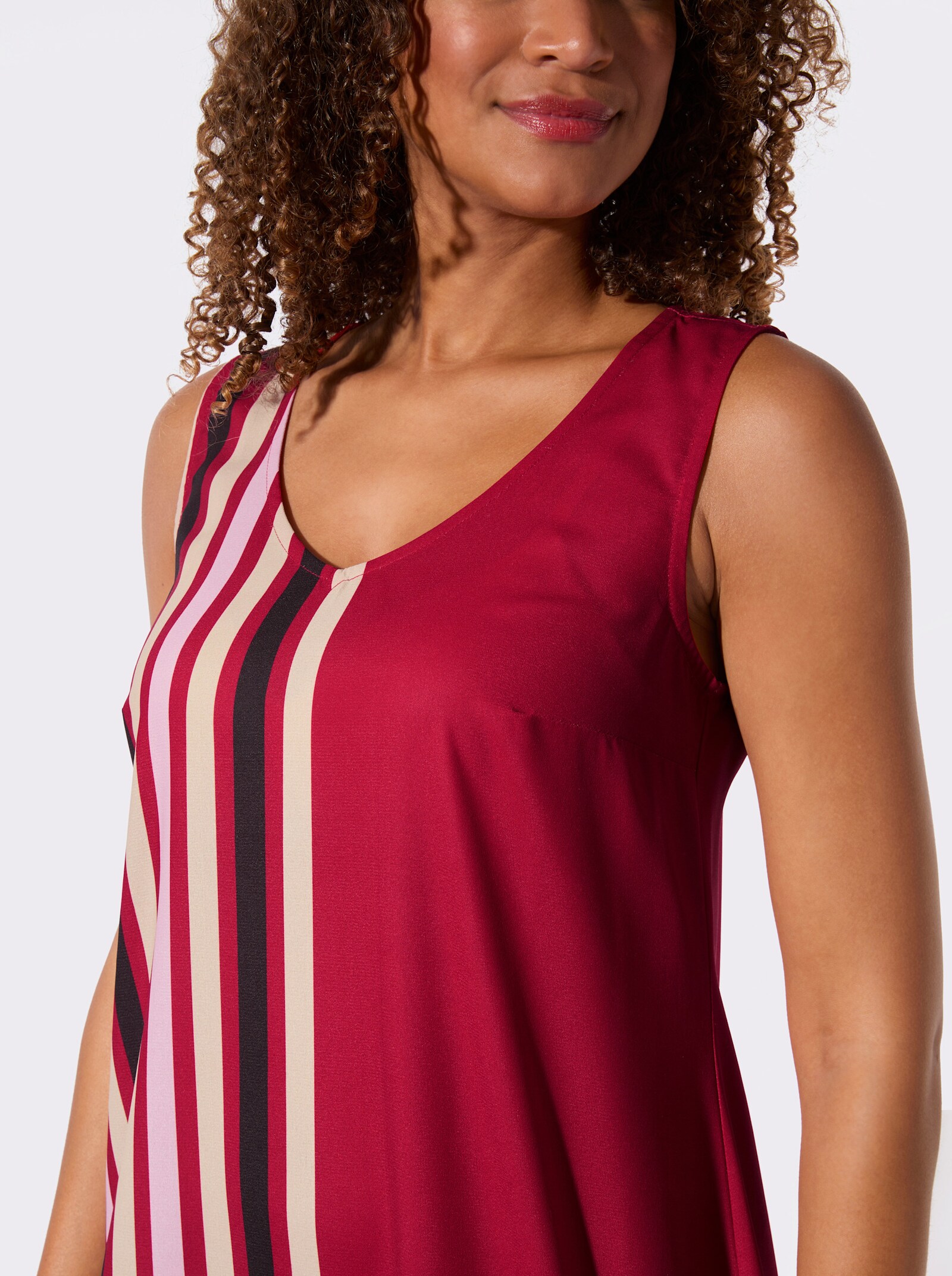 Druckkleid in ausgestellter A-Form - rot-rosé-bedruckt