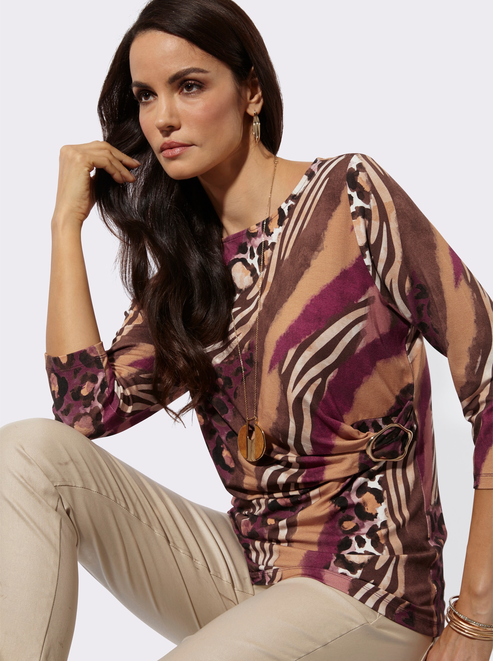 3/4-Arm-Shirt mit Zierspange - schoko-bordeaux-bedruckt