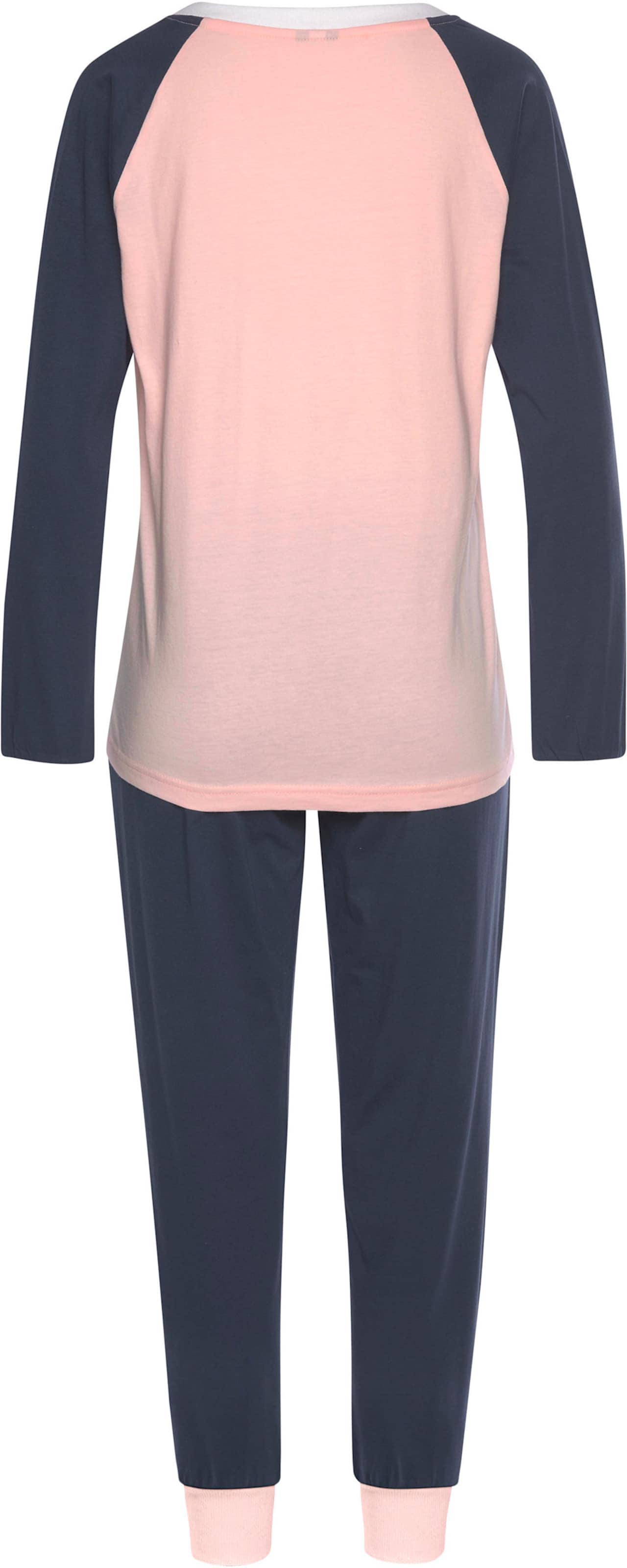 Lang Shirt  günstig Kaufen-Pyjama in rosa-dunkelblau von KangaROOS. Pyjama in rosa-dunkelblau von KangaROOS <![CDATA[Schlafanzug von Kangaroos im College-Look. Langarmshirt mit kontrastfarbenen Raglanärmeln, farblich abgesetzten Abschlüssen am V-Ausschnitt und den Ärmelbündchen