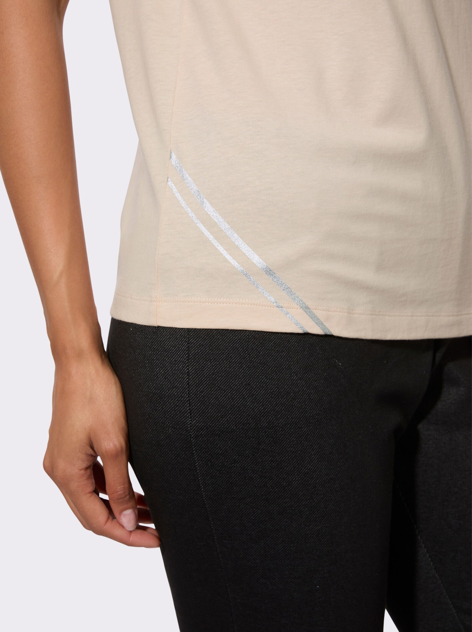 Kurzarmshirt mit Foliendruck - elfenbein