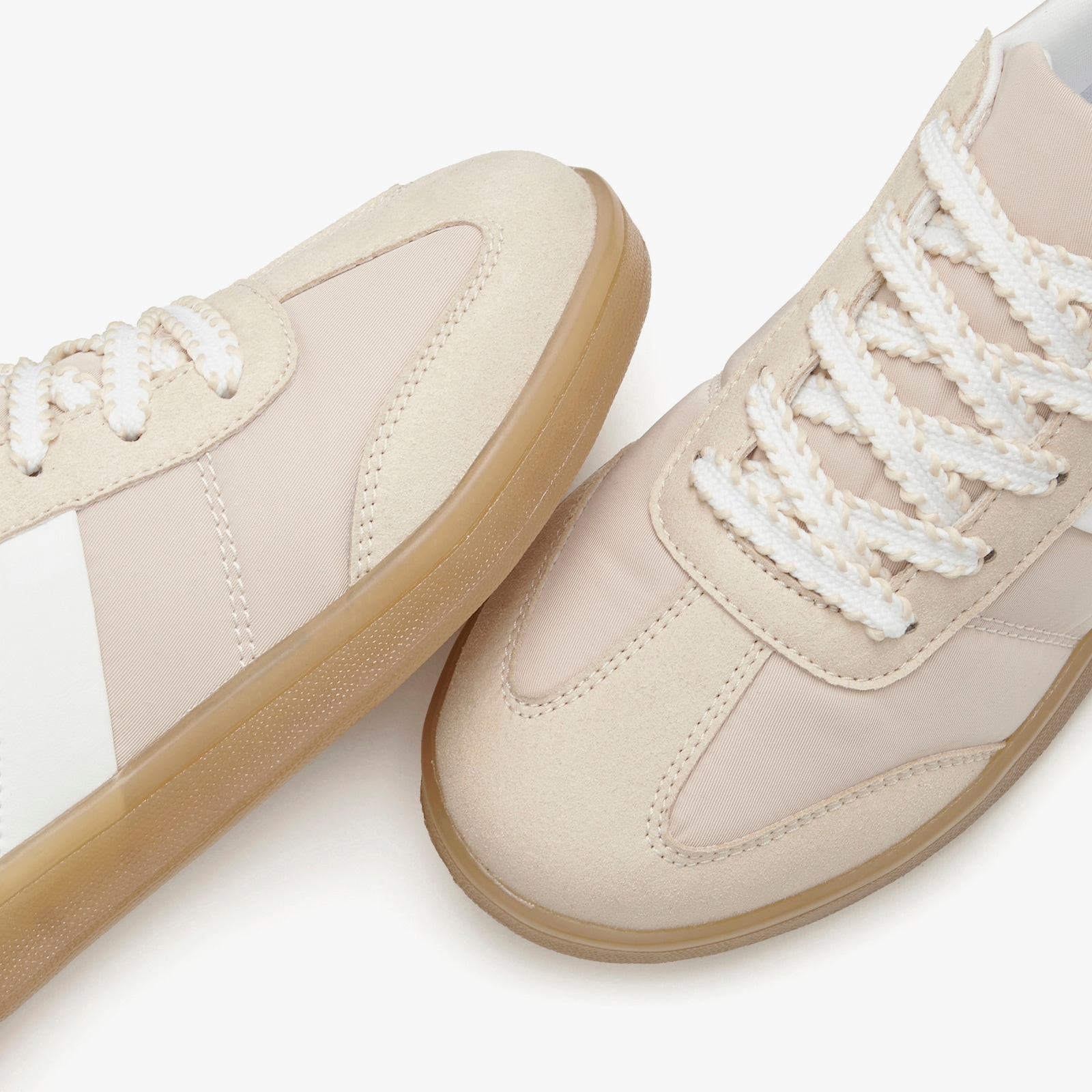 LASCANA Sneaker - beige/weiß