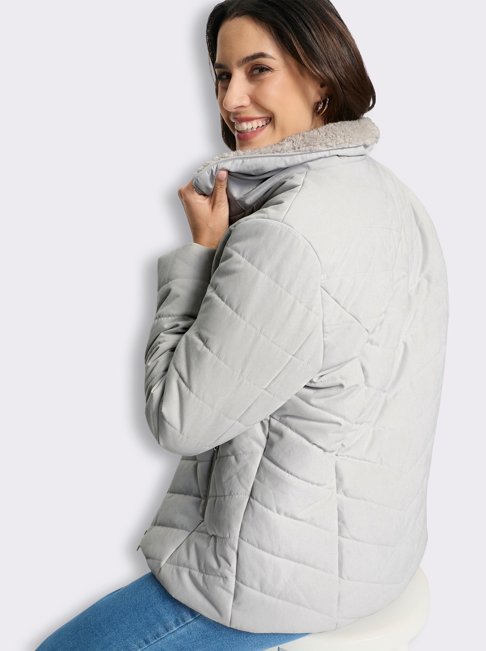 Steppjacke mit Teddyfleece-Futter - hellgrau