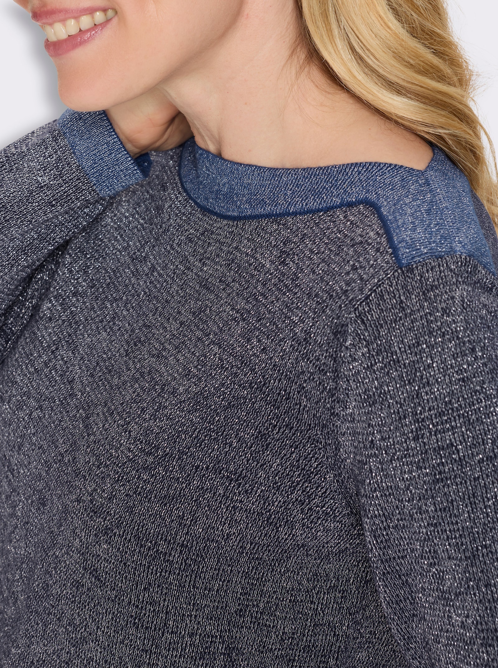 Langarm-Pullover mit glänzenden Garnen - marine-royalblau