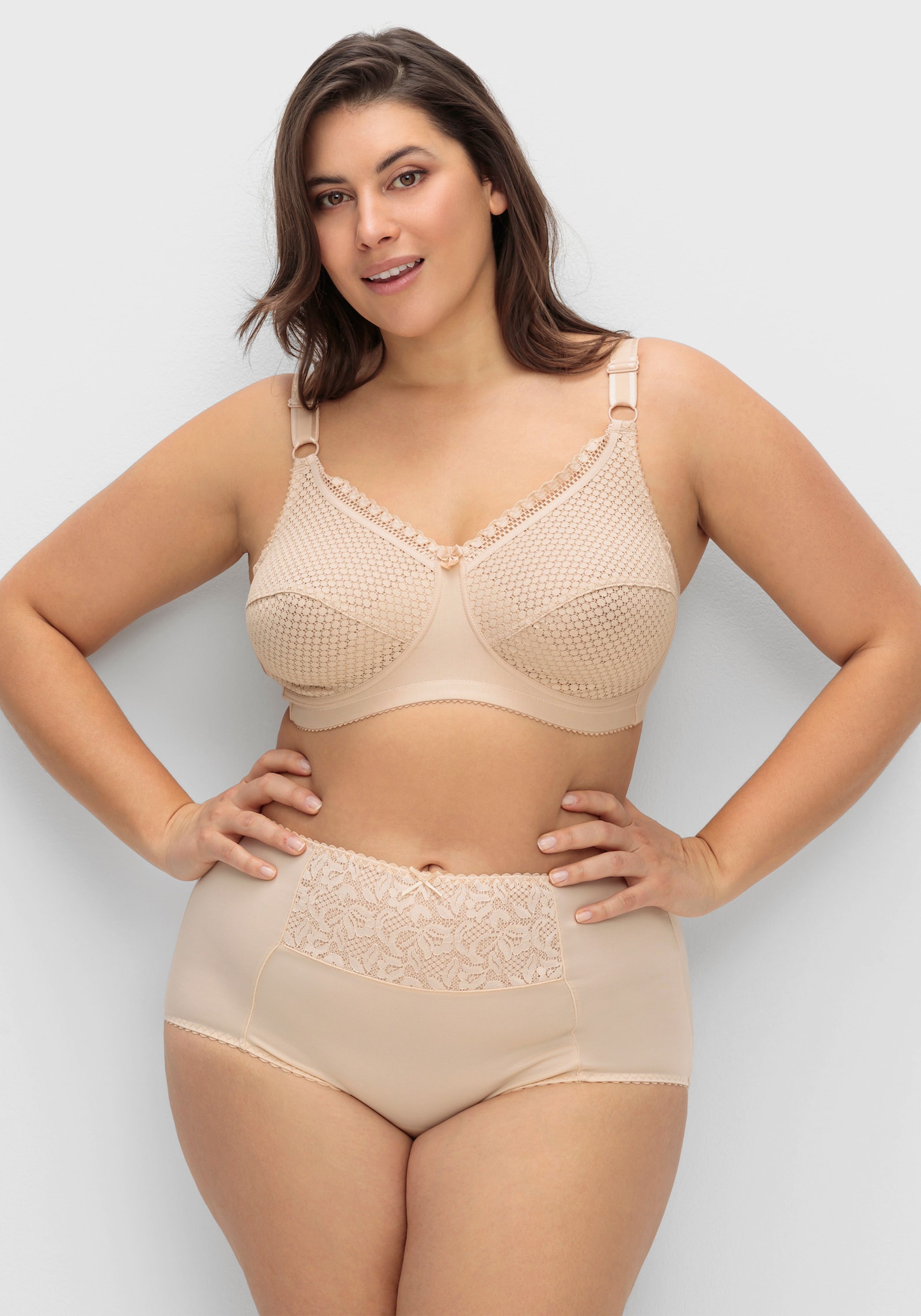 Miss Mary BH ohne Bügel mit vorne verstellbaren Trägern - beige