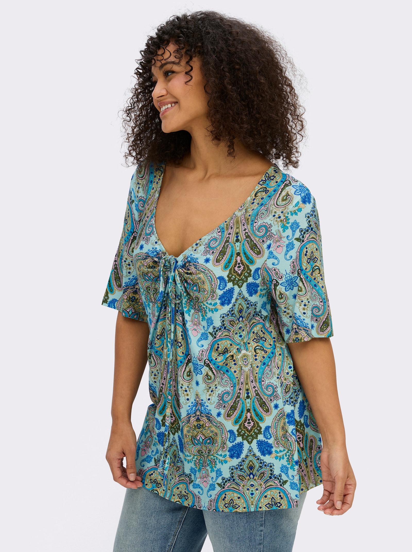 sheego Print-Shirt mit herzförmigem Ausschnitt - aquamarin-royalblau-gemustert