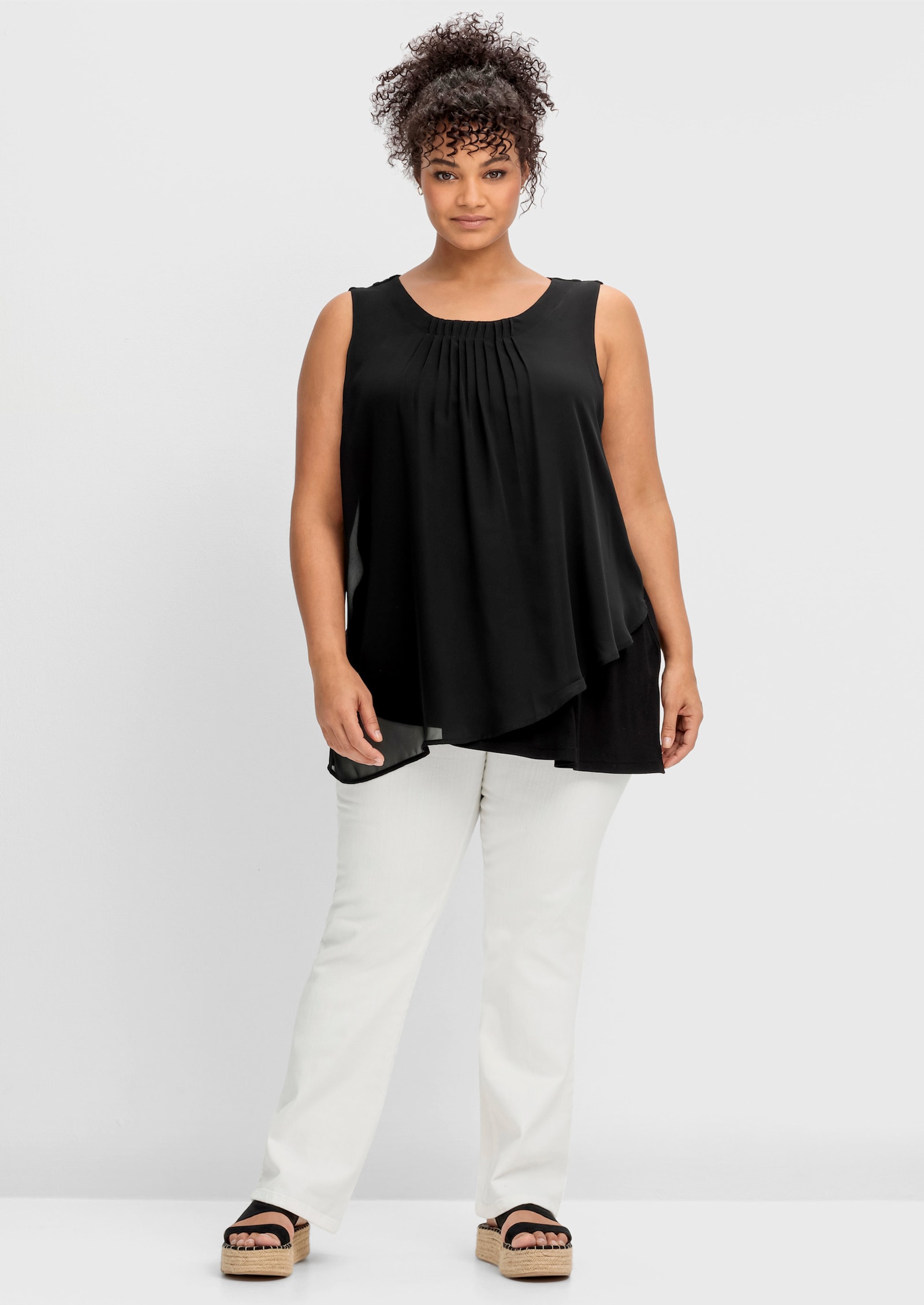 sheego 2-in-1-Top aus Chiffon und Jersey - schwarz