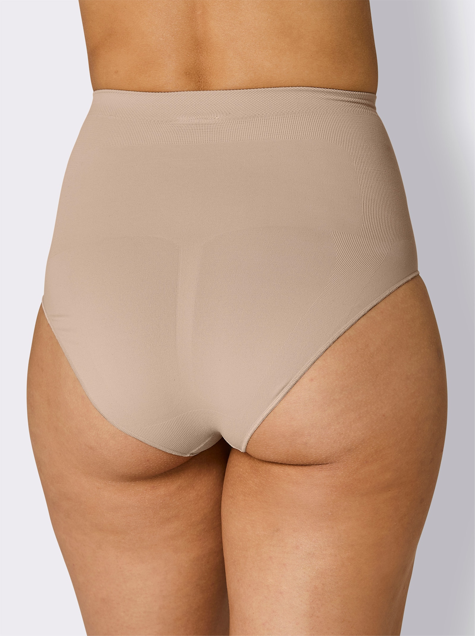 Slip gainant - couleur chamois