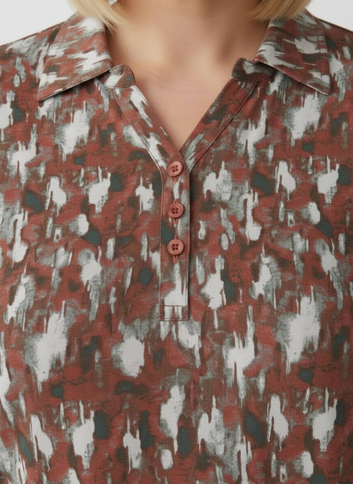 Poloshirt mit kurzer Knopfleiste - rostrot-graphit-bedruckt