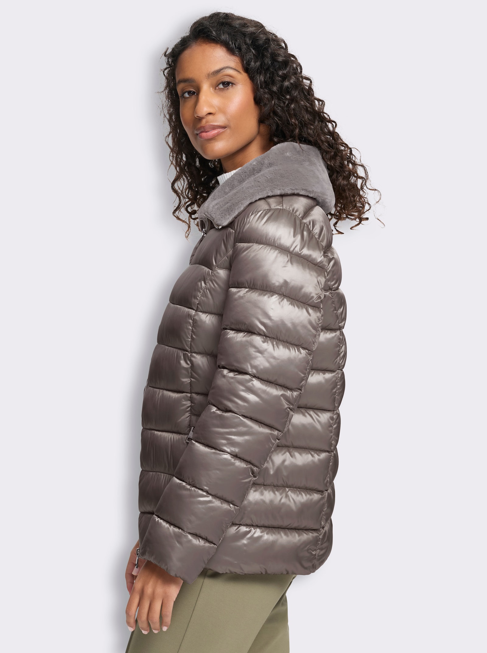 heine Steppjacke mit Fell-Imitat - taupe