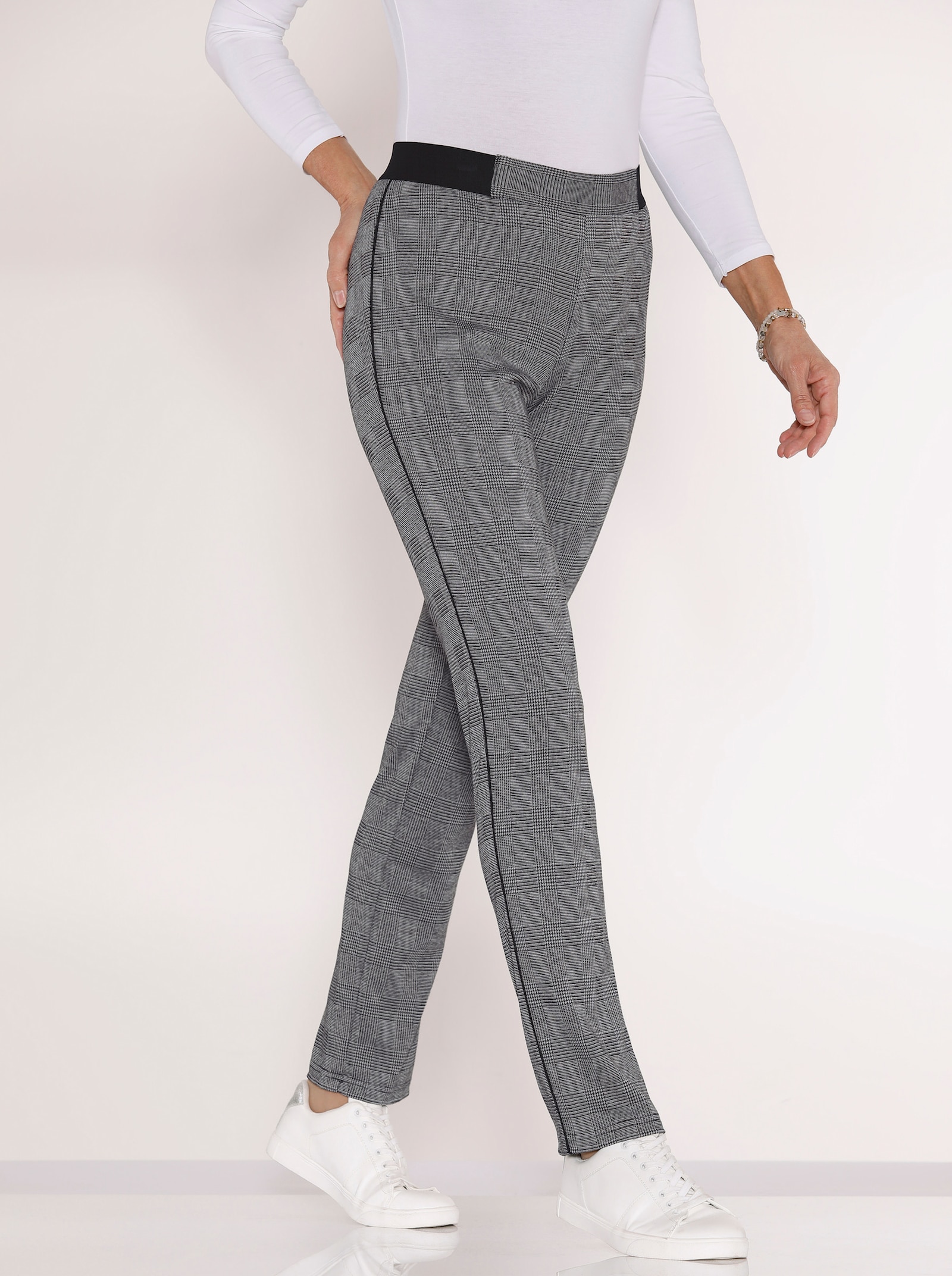 Wirkhose mit seitlicher Kontrastpaspel - grau-kariert