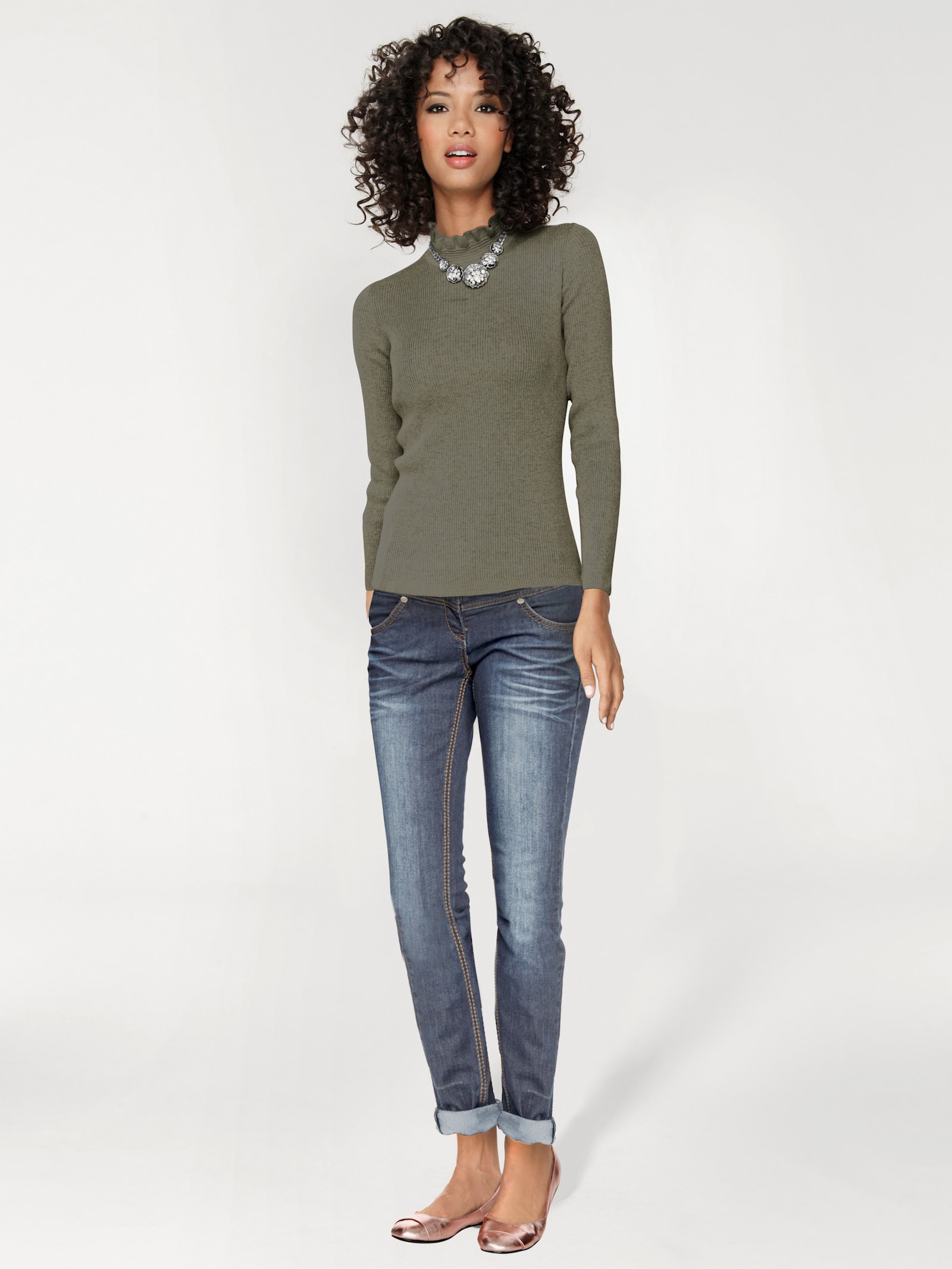 heine Stehkragenpullover in figurbetonender Form - oliv