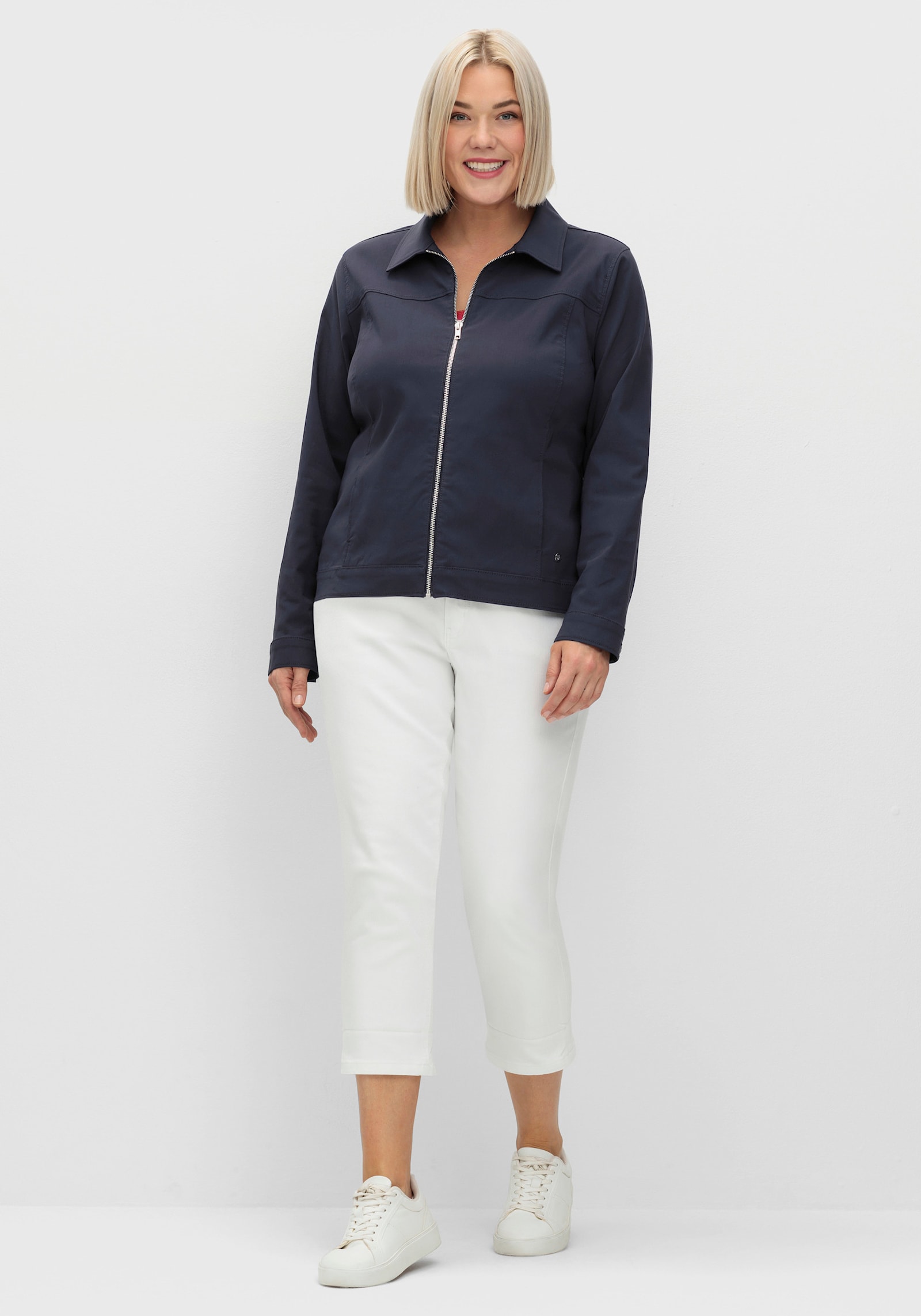 sheego Kurzjacke in taillierter Form, aus Bengalin - tiefblau