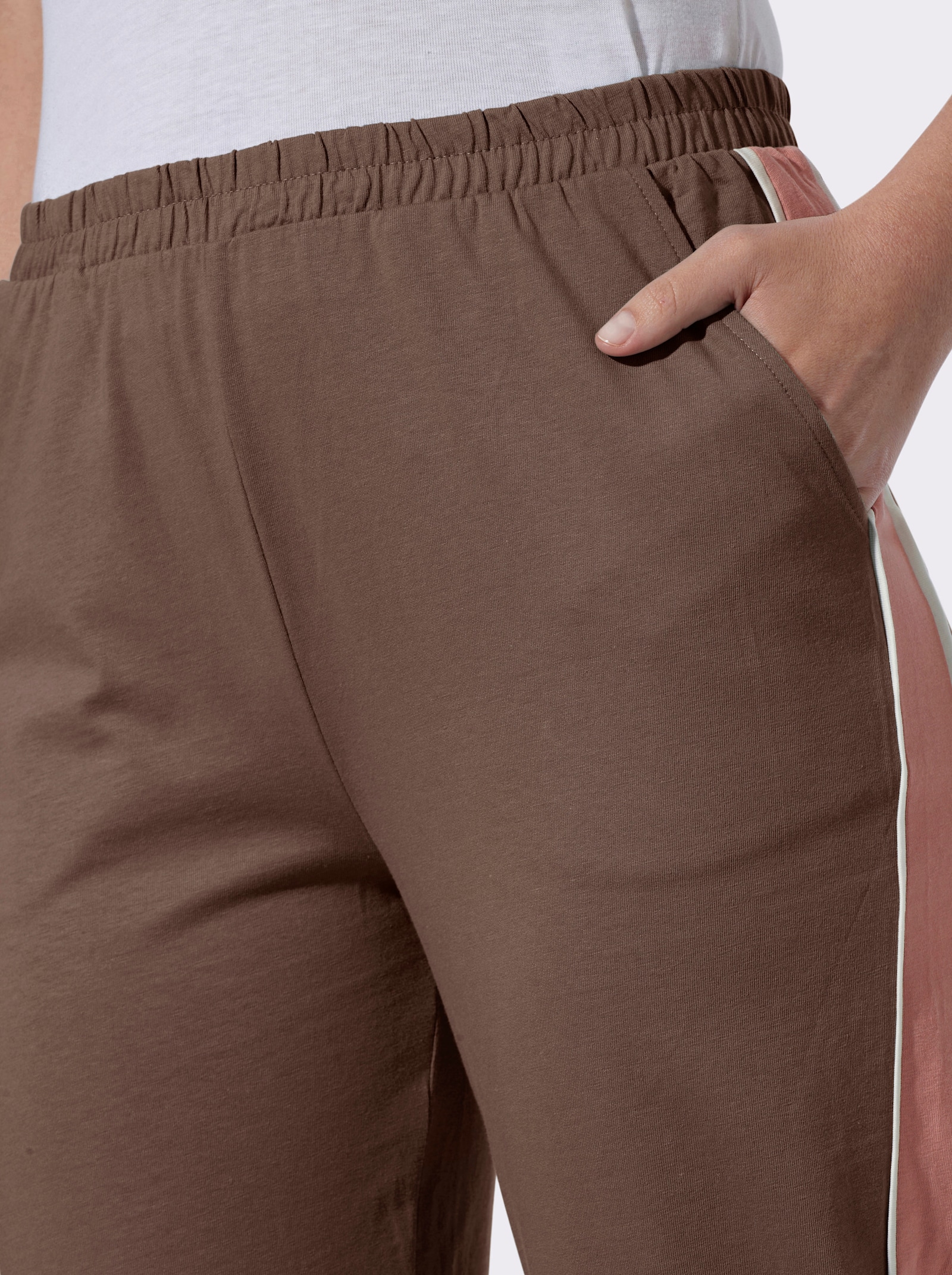 Freizeithose mit Galonstreifen - schoko