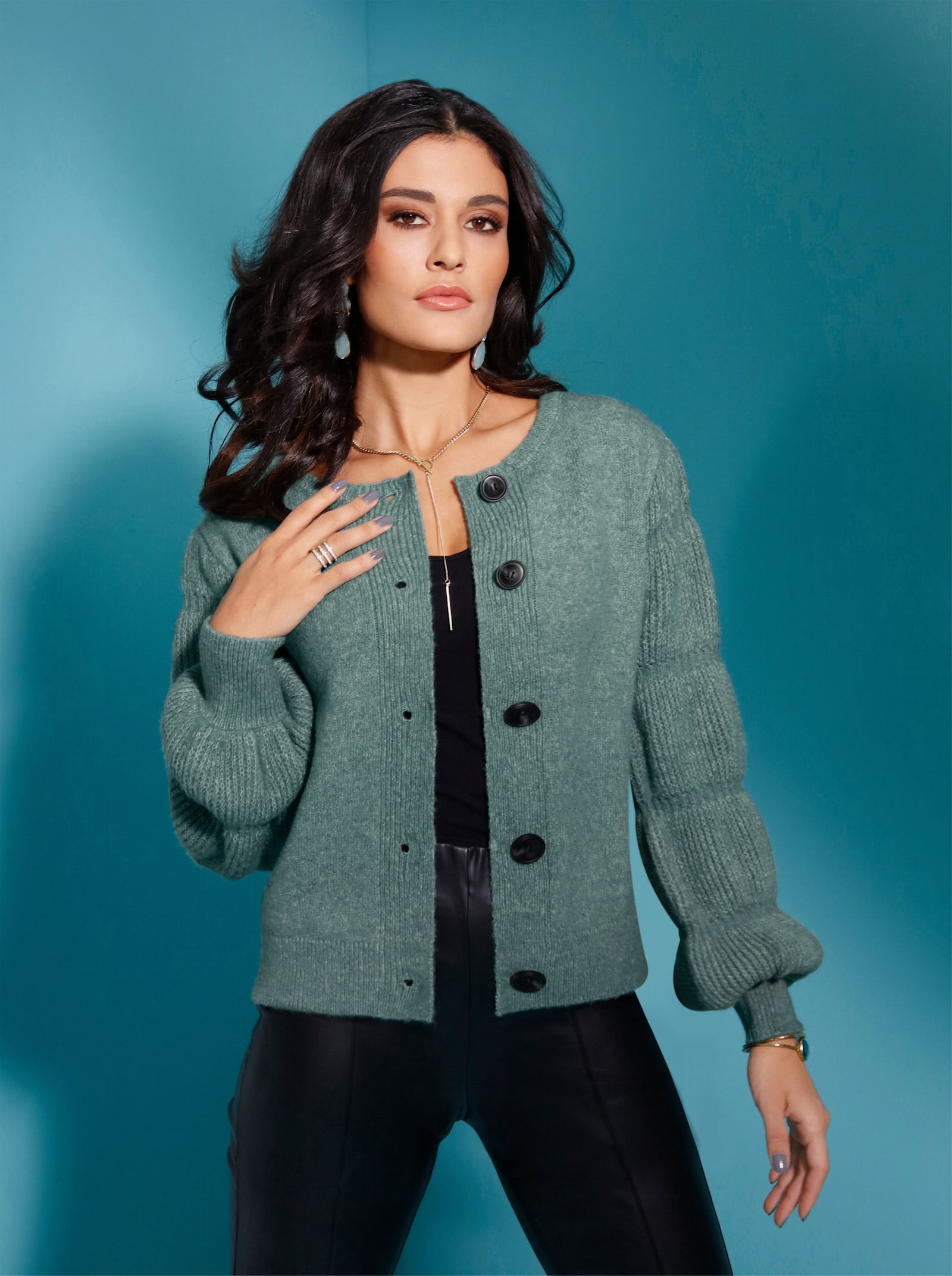 Cardigan aus Grobstrick, mit Wolle - jade