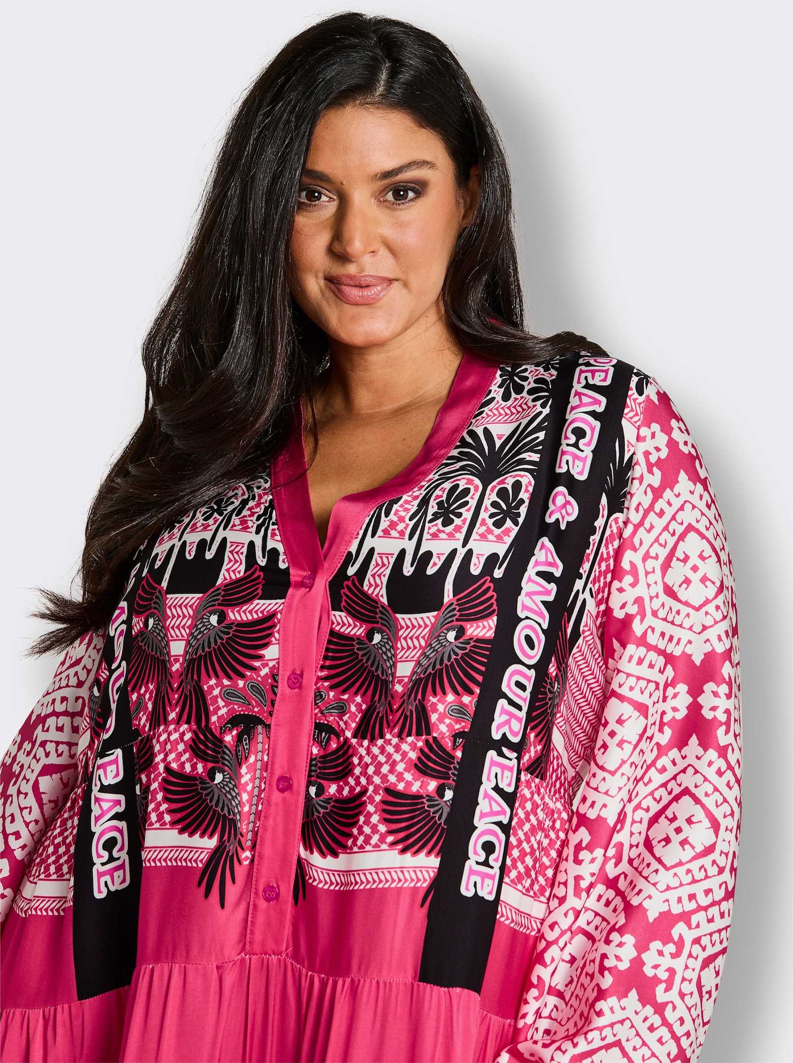 sheego loves miss goodlife Stufenkleid in Knielänge - hummer-schwarz-bedruckt