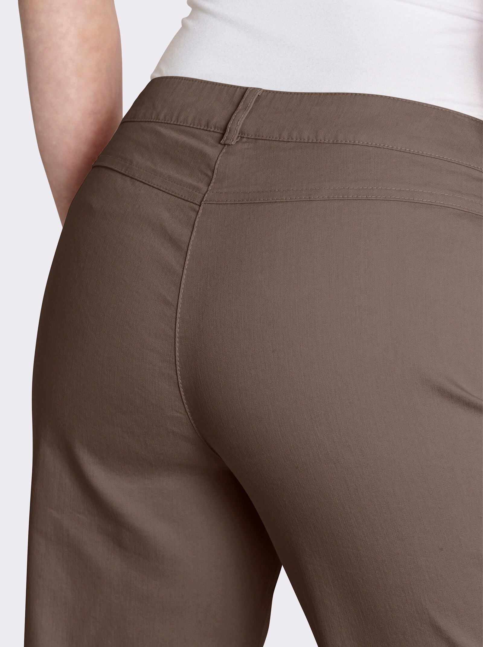 Cosma Gerade Jeans mit Bauch-weg-Effekt - taupe