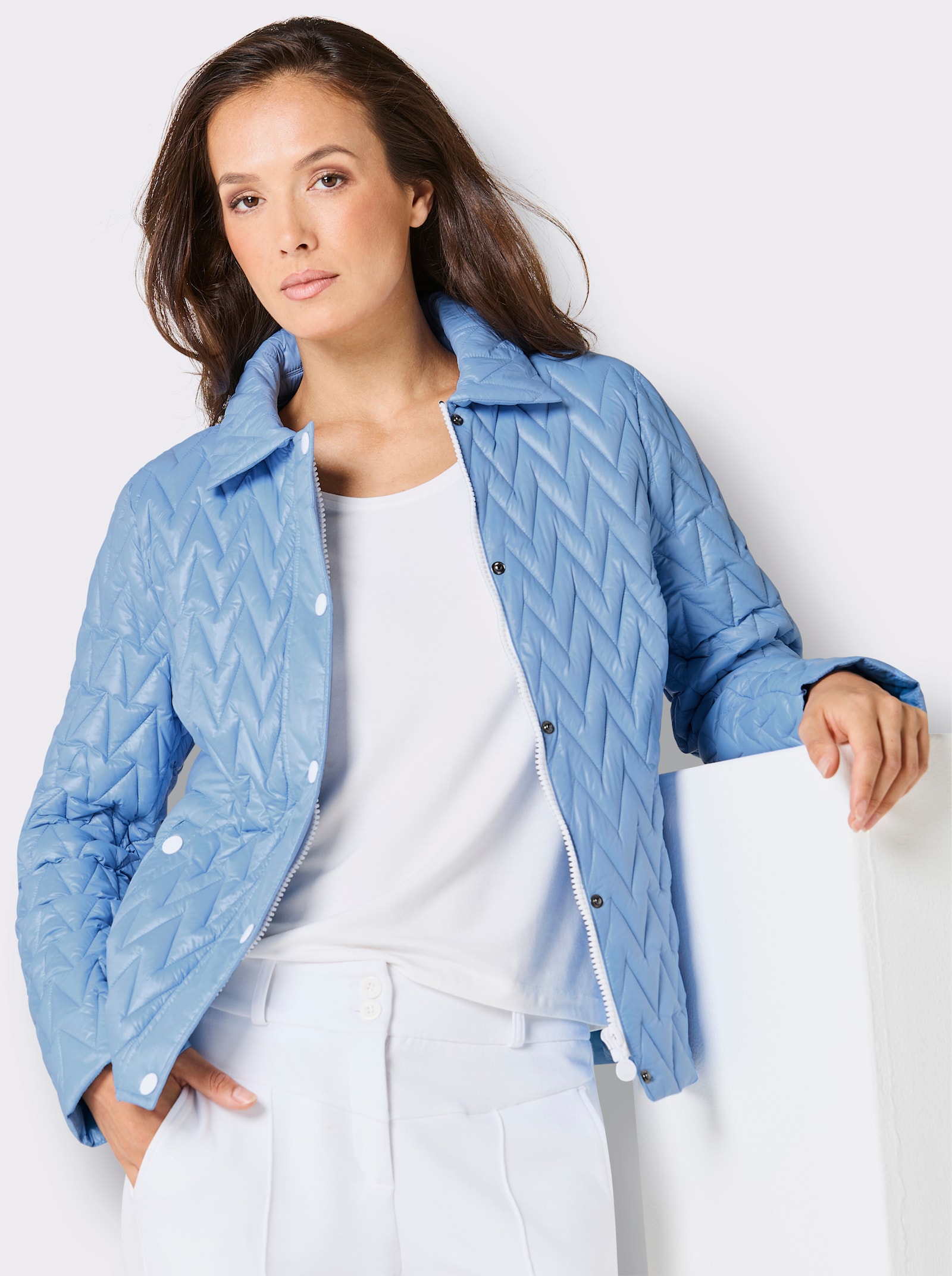 CREATION L PREMIUM Veste légère en duvet avec accessoires décoratifs - bleu ciel