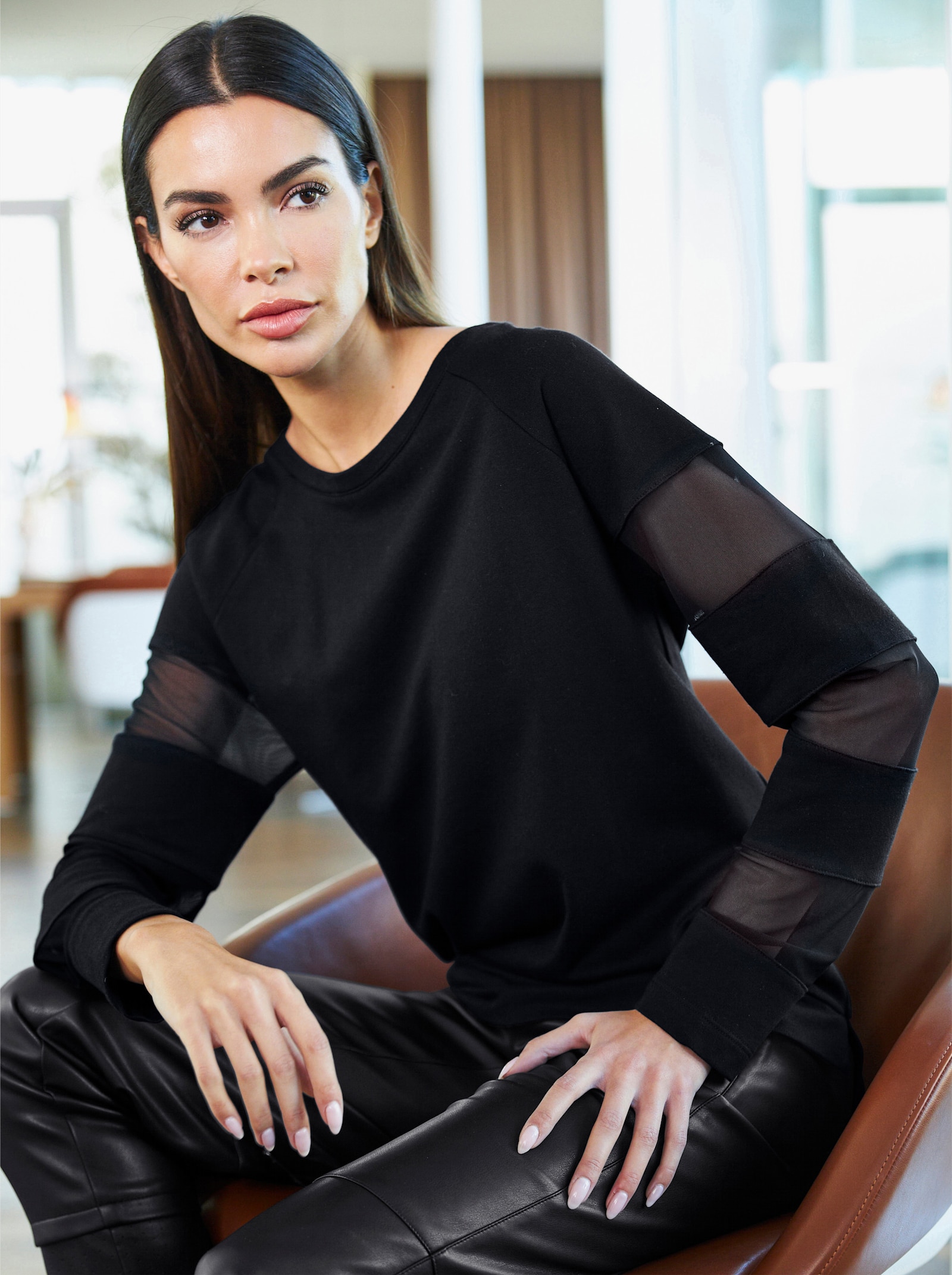 heine Sweatshirt mit transparenten Mesh-Einsätzen - schwarz