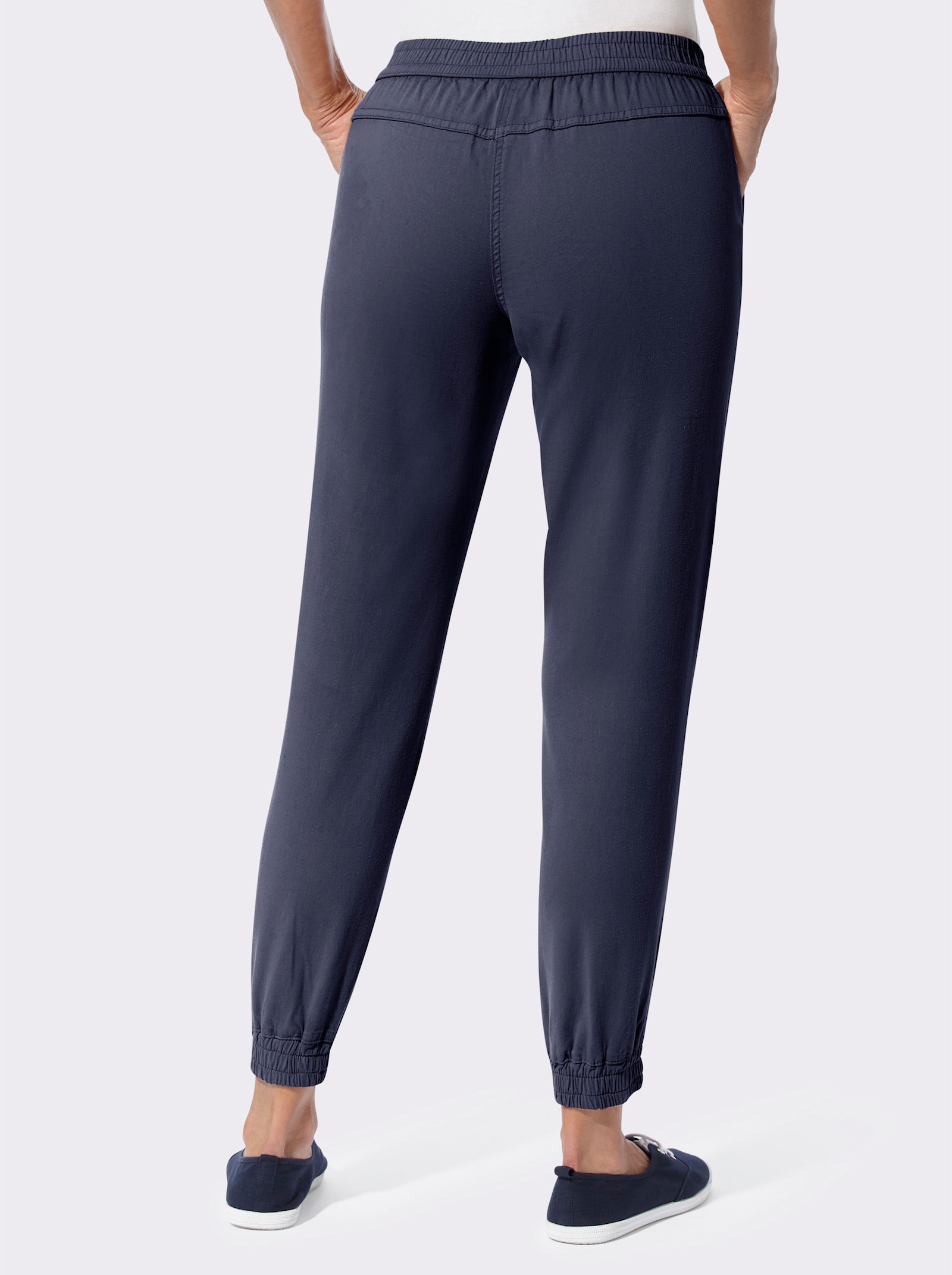 Hose mit elastischen Beinabschlüssen - marine