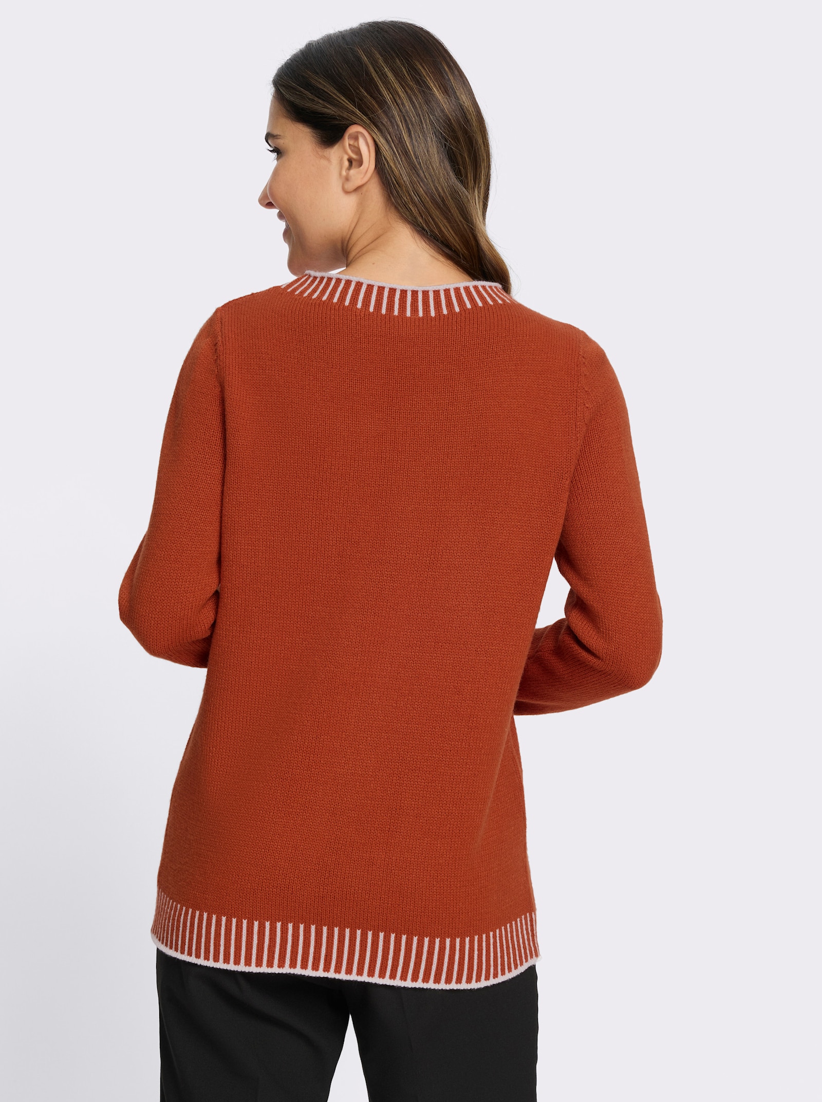 Rundhalspullover mit Kontrast-Akzenten - rostrot