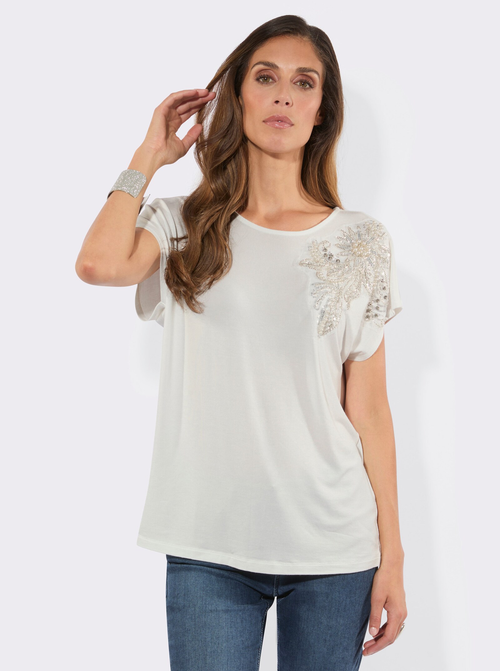 Rundhalsshirt mit Zierperlen und Pailletten - ecru