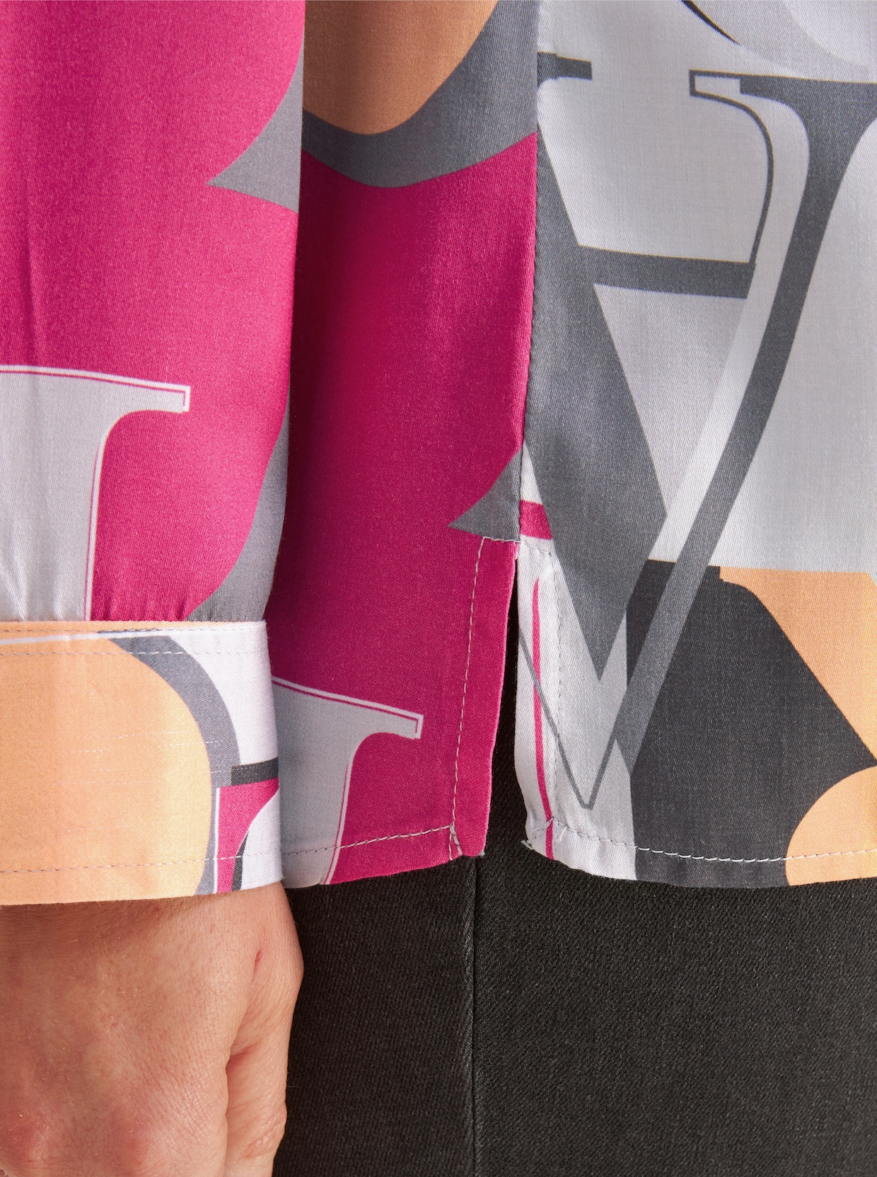 Schlupfbluse mit Krempelärmel - fuchsia-hellgrau-bedruckt