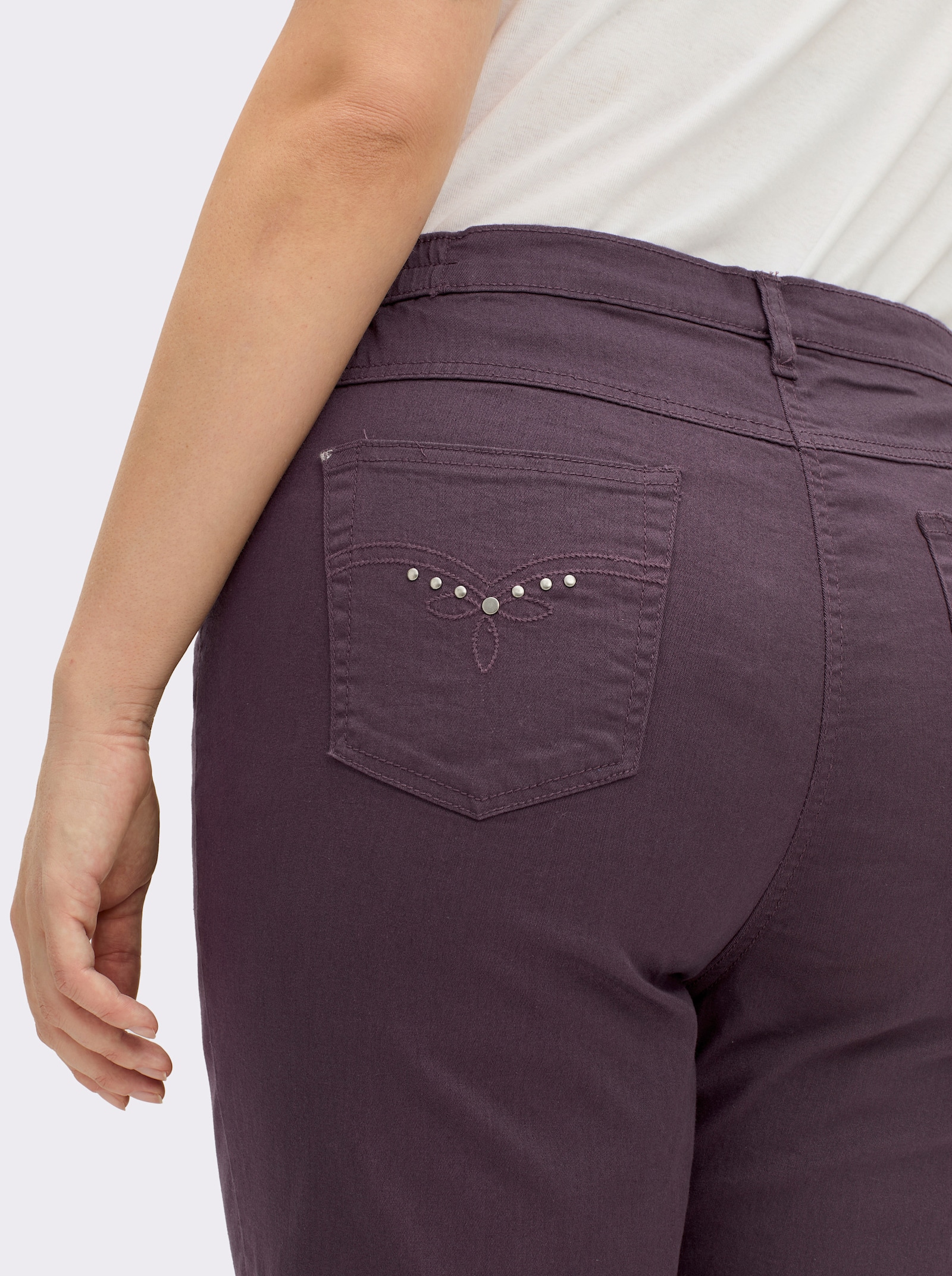 5-Pocket-Jeans mit Stickerei-Motiv - aubergine