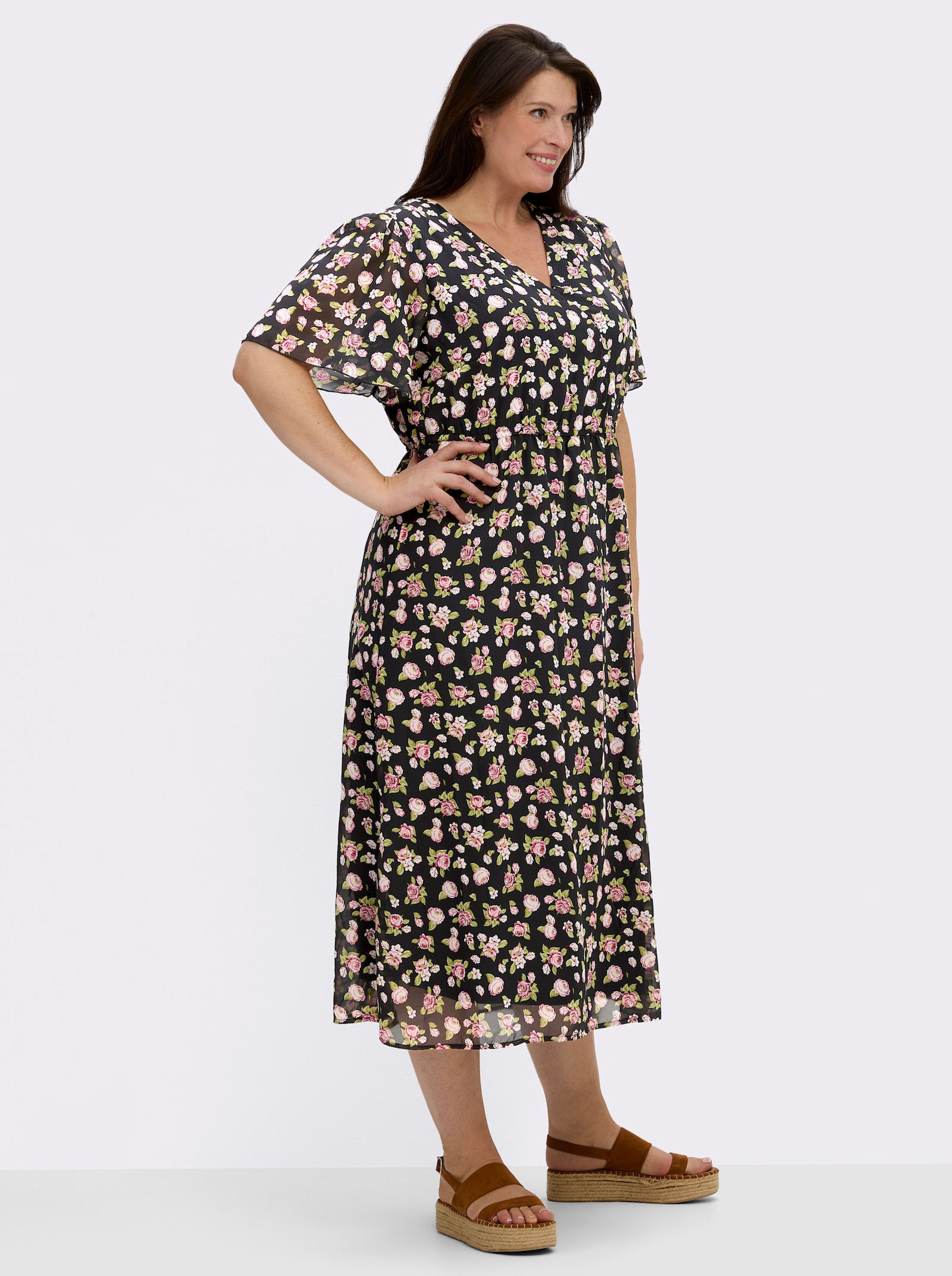  Blumenkleid in Georgette-Qualität - schwarz-weiß-gemustert