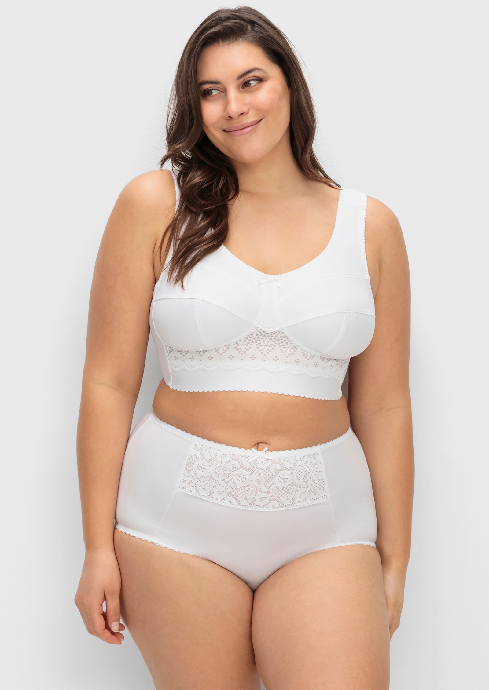 wäschepur Miederslip mit Spitzeneinsatz vorne - weiß