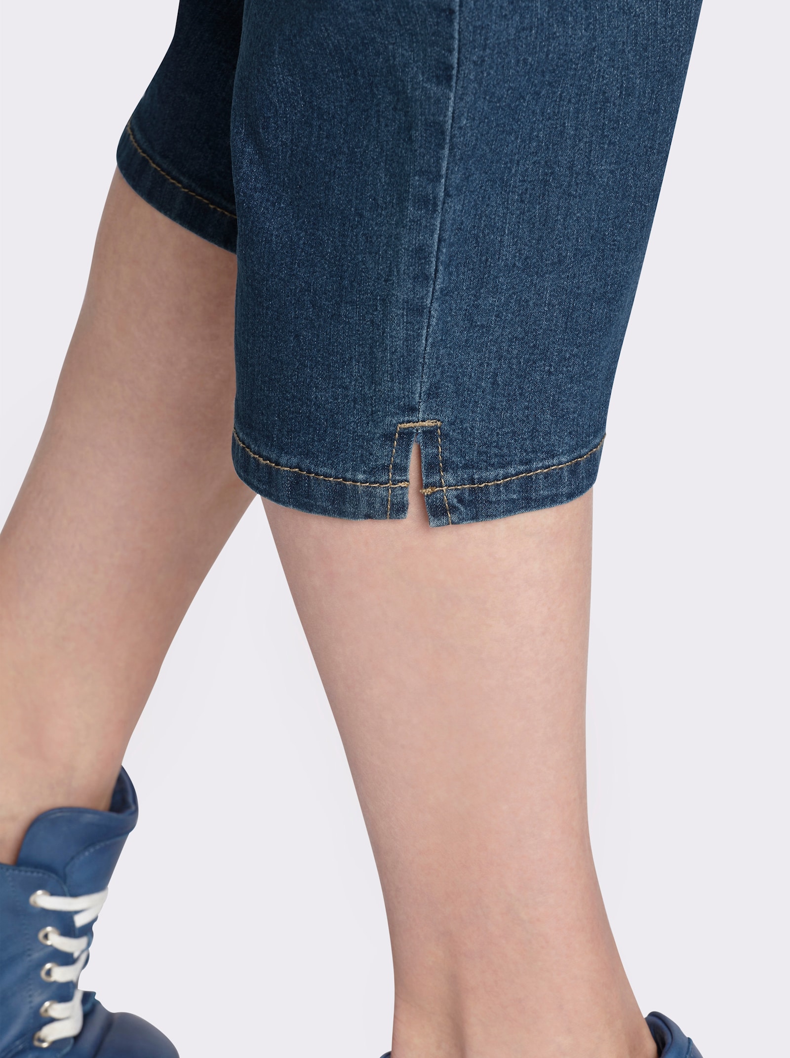 Caprijeans mit Rundum-Dehnbund - blue-stone-washed