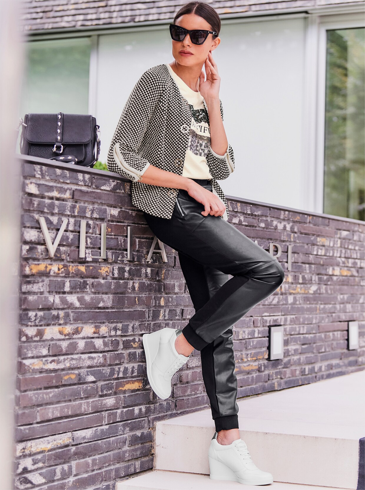 heine Shirtjacke - schwarz-champagner-gemustert