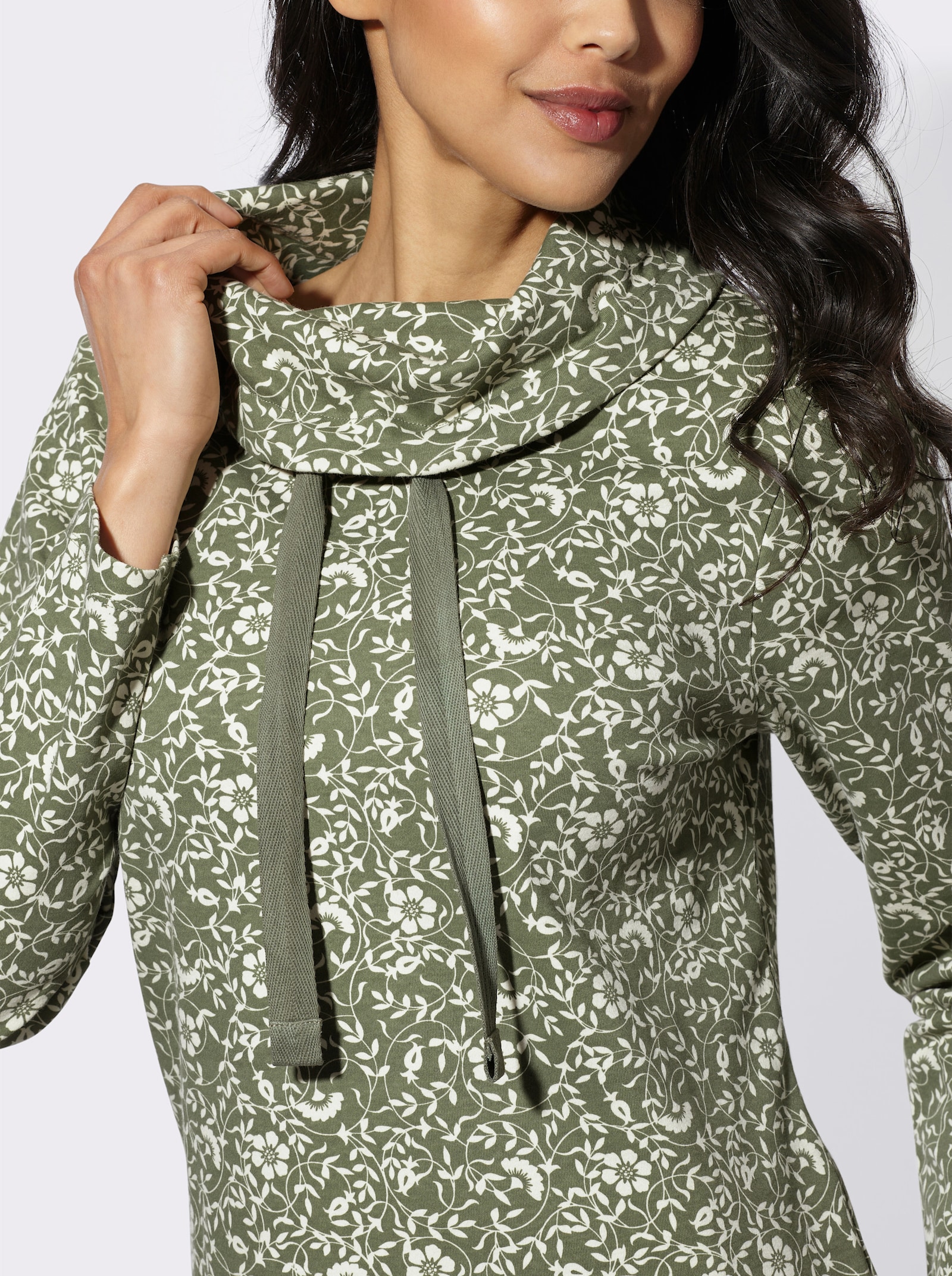 Sweatshirt mit weitem Rollkragen - khaki-champagner-bedruckt