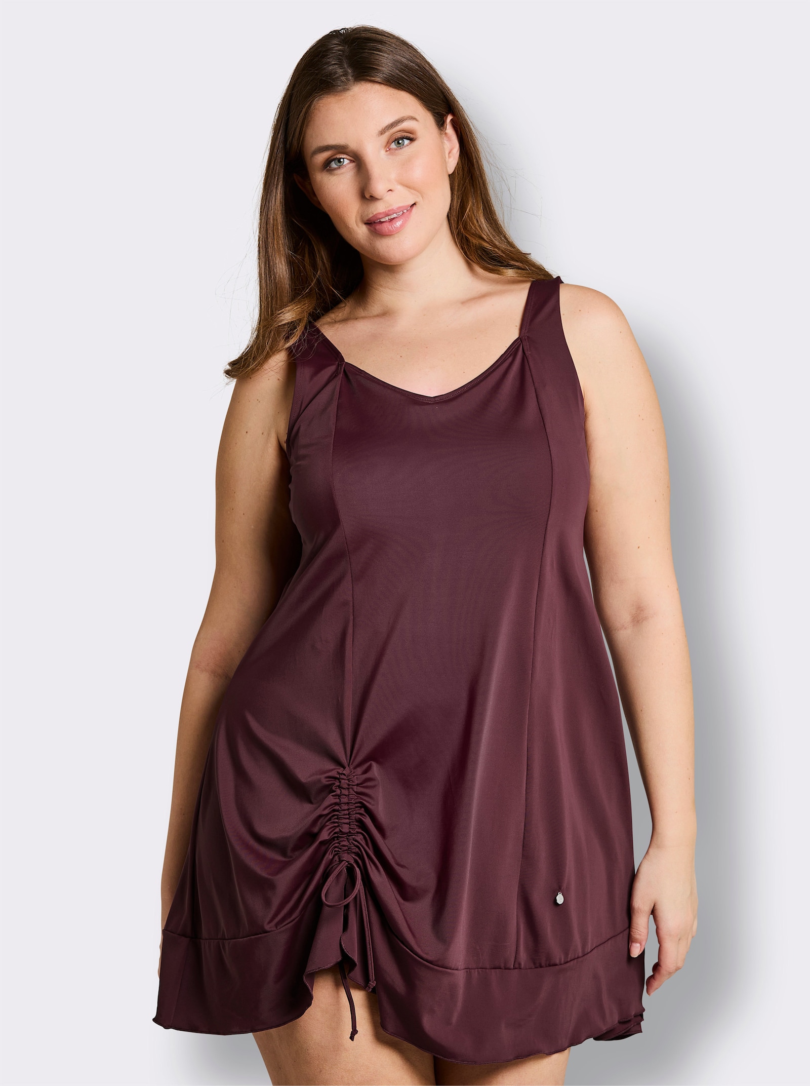 sheego Badekleid mit Raffung am Saum - burgund