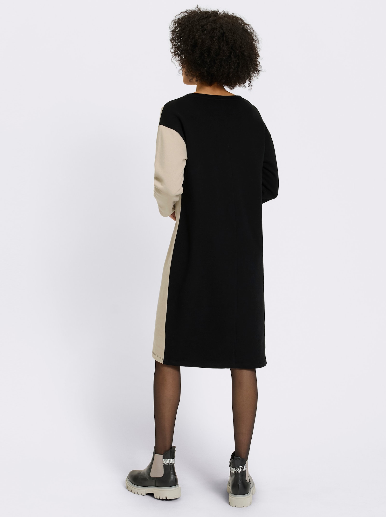 heine Sweatkleid mit diagonalem Streifen - sesam-schwarz-bedruckt