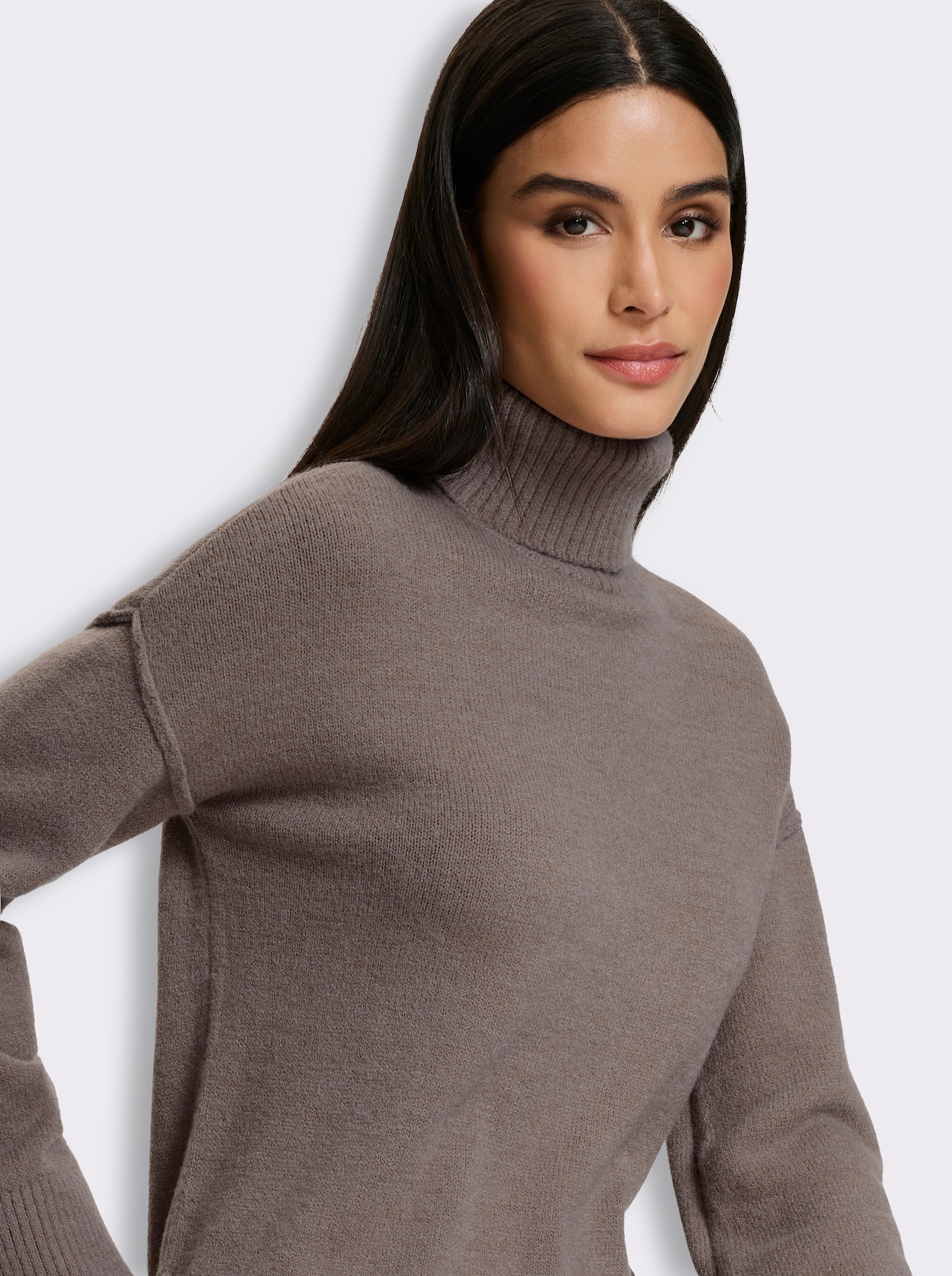 heine Rollkragenpullover mit asymmetrischem Saum - taupe