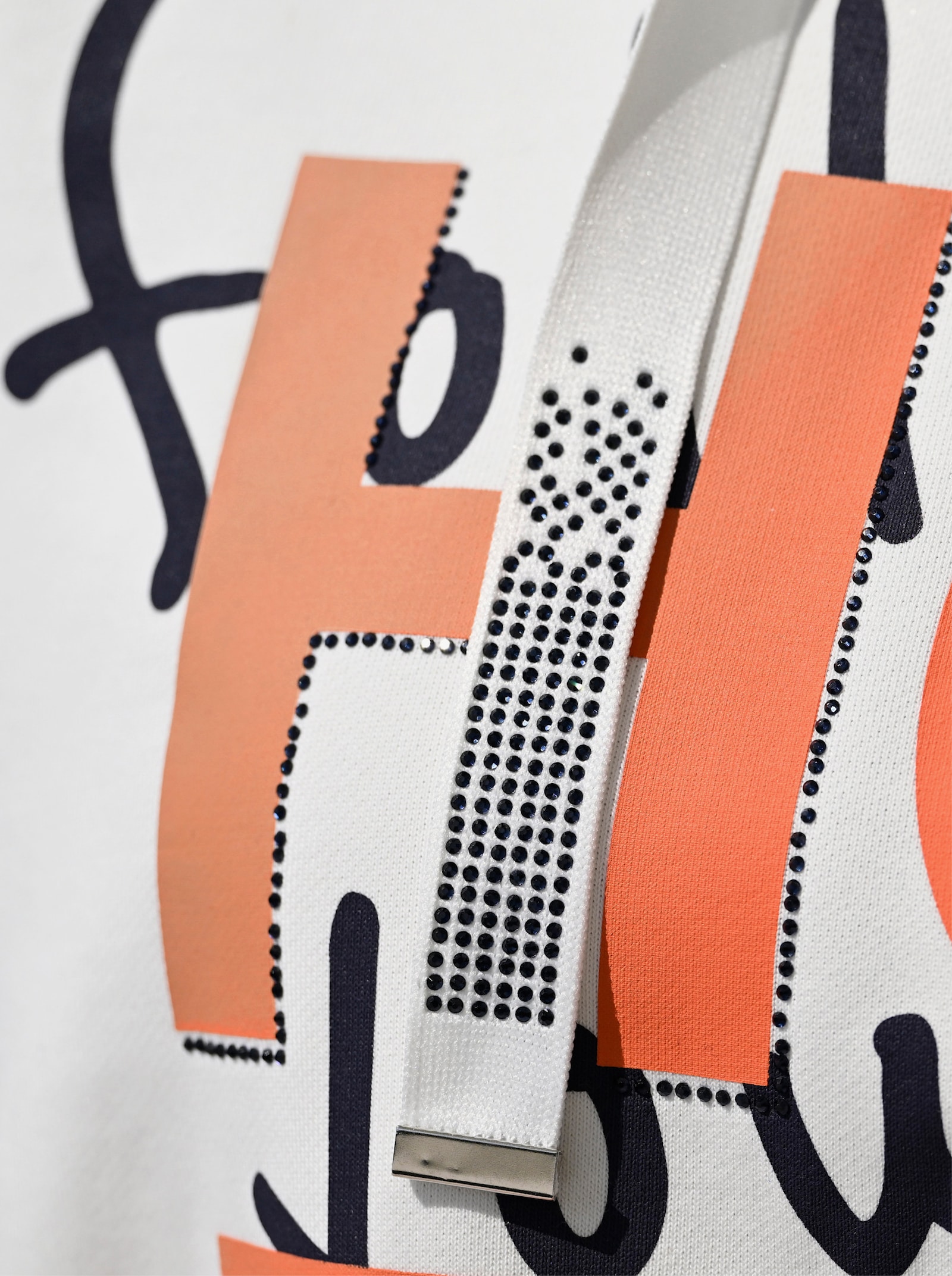 heine Sweatshirt mit Schriftzug - ecru-orange-bedruckt