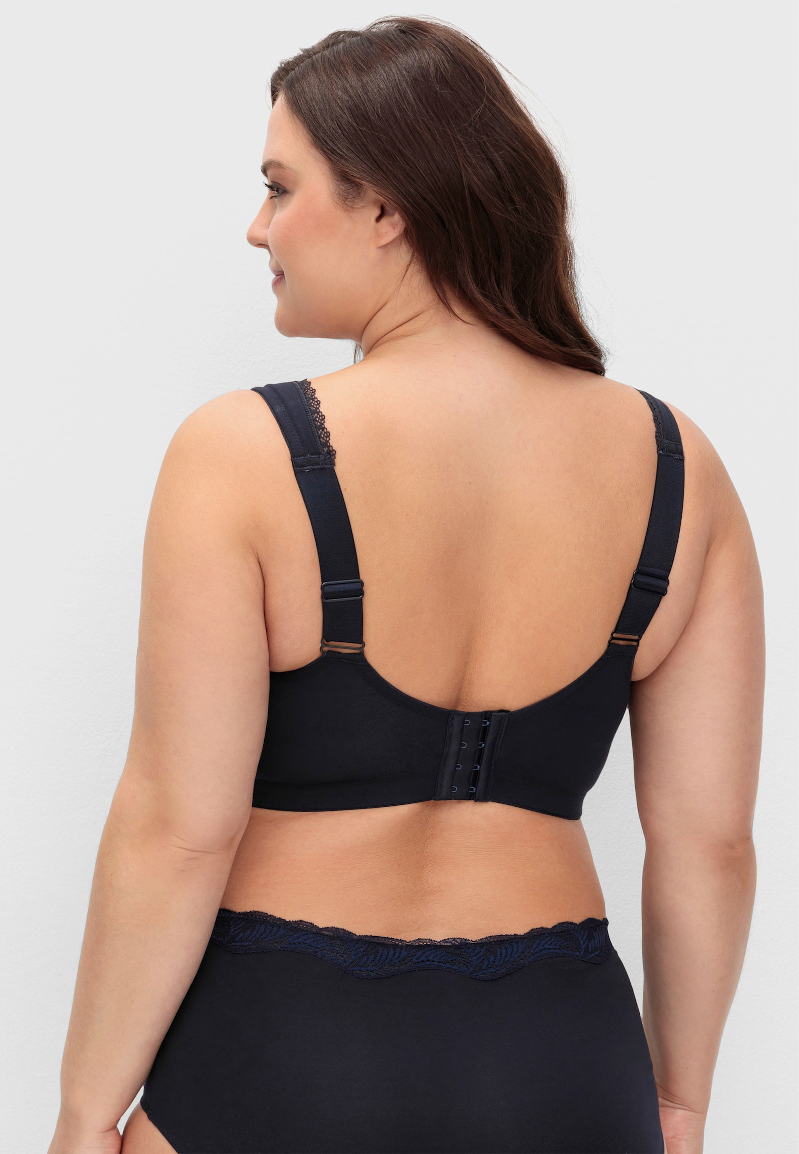 sheego Entlastungs-BH mit Spitzenbordüre - marine