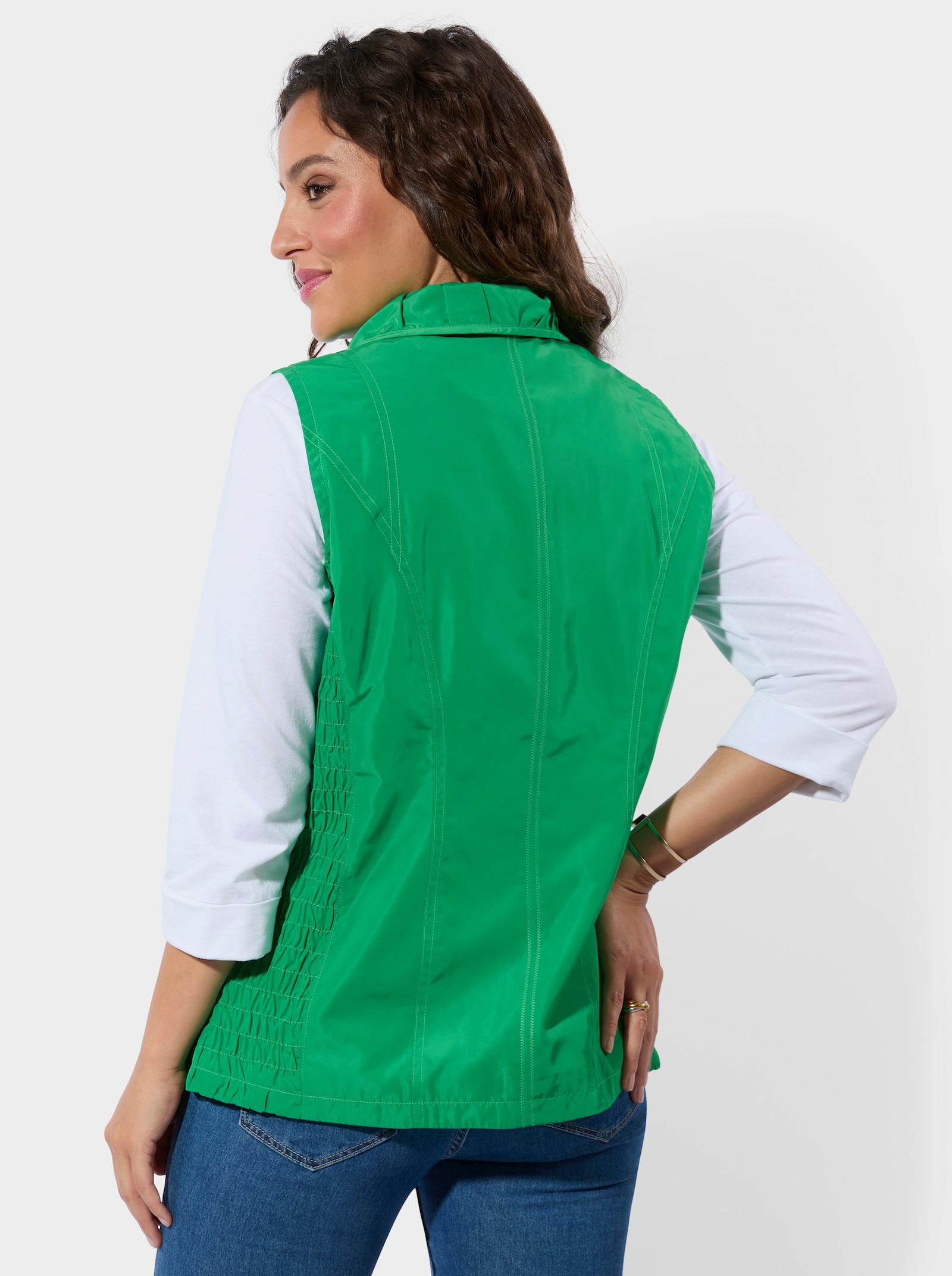 Weste mit figurfreundlicher Raffung - grasgrün