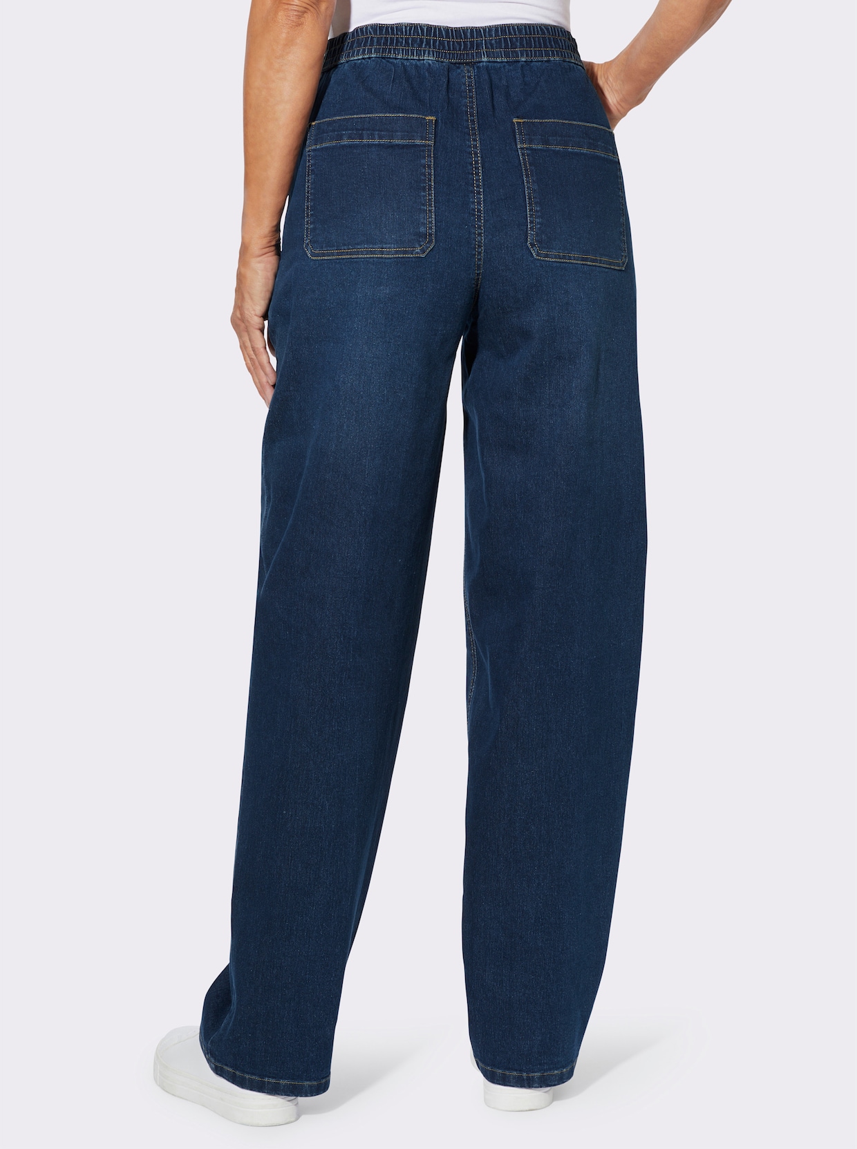 Jeans mit weit geschnittenen Beinen - blue-stone-washed