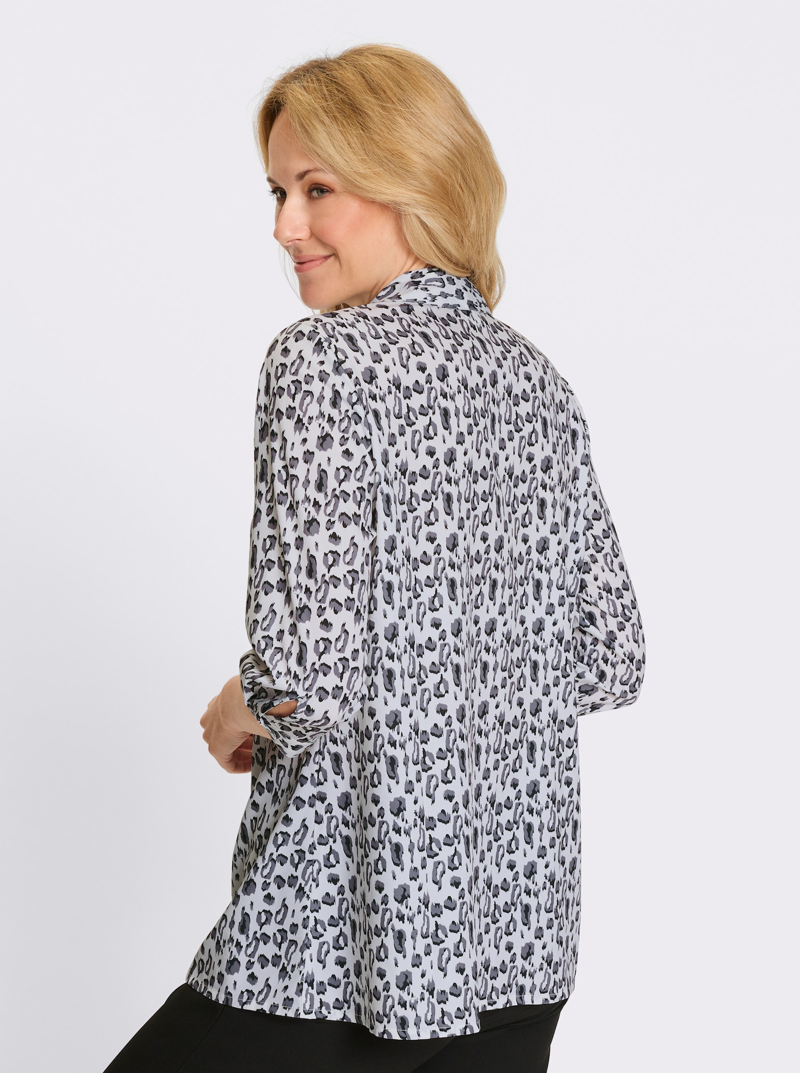 Longbluse im Leo-Muster - ecru-graphit-bedruckt