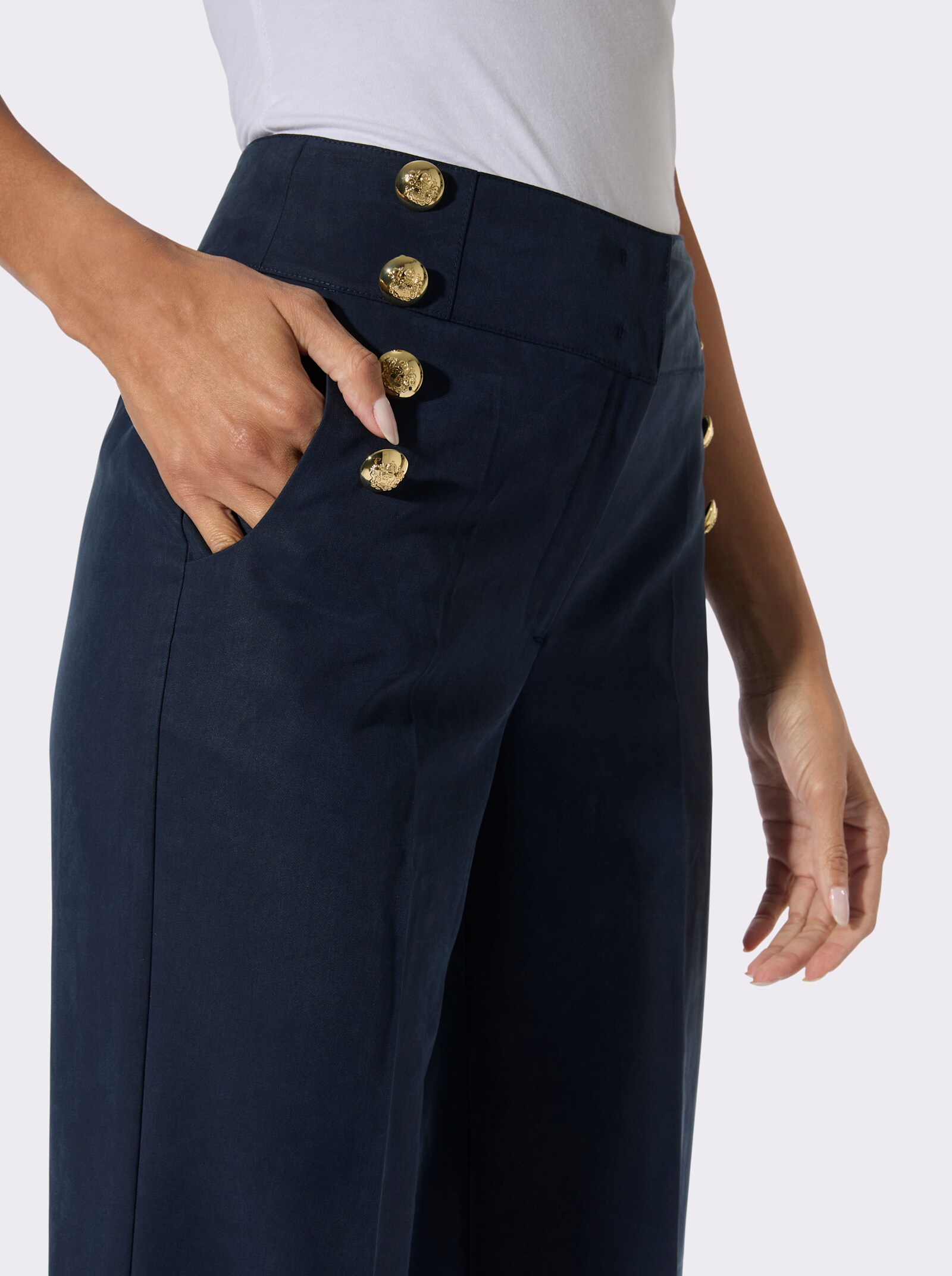 Bügelfaltenhose mit Zierknöpfen - marine