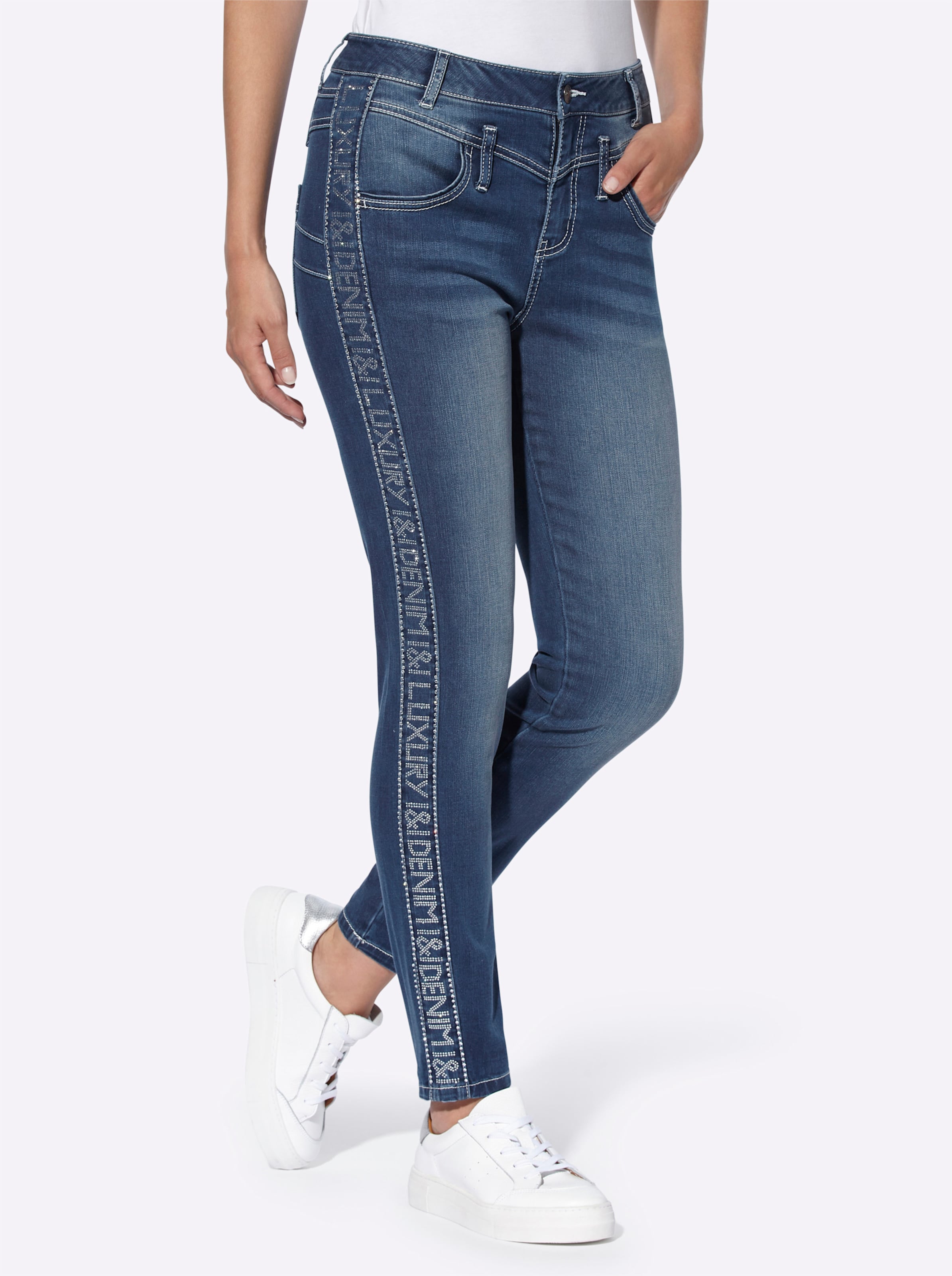 Push-up jeans